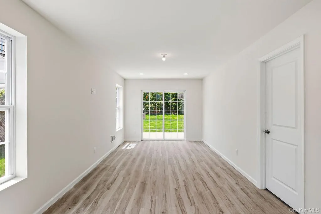 27 Wayne Avenue, Haverstraw, NY, 4 Bedrooms Bedrooms, 7 Rooms Rooms,3 BathroomsBathrooms,Residential,For Rent,Wayne,0,1004314 27 Wayne Avenue, Haverstraw, NY, 4 Bedrooms Bedrooms, 7 Rooms Rooms,3 BathroomsBathrooms,Residential,For Rent,Wayne,0,1004314