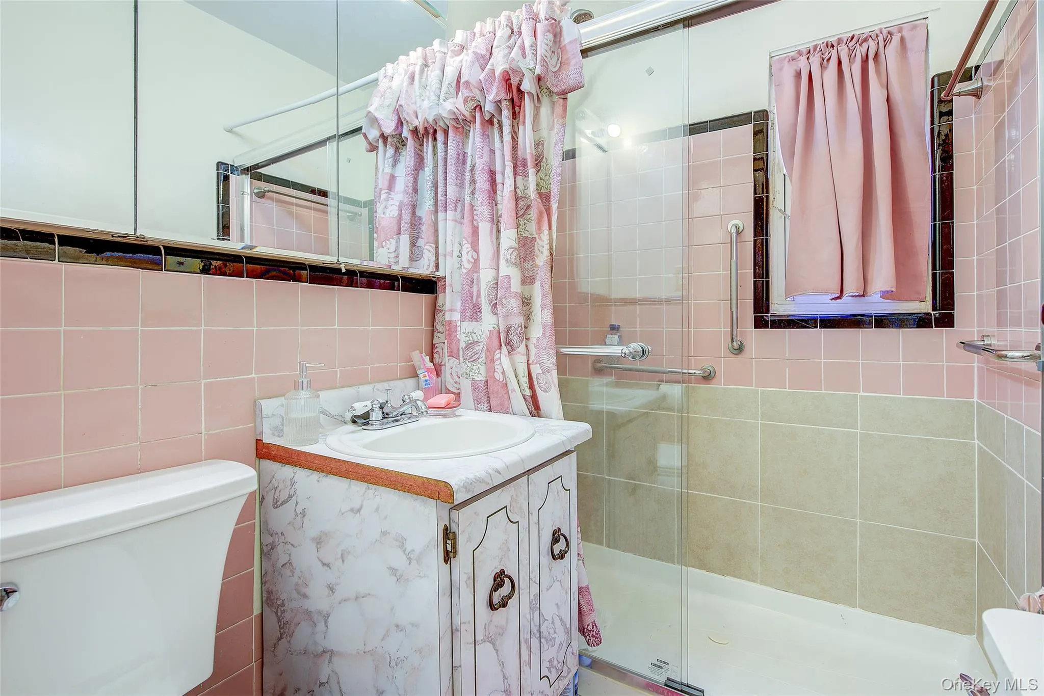 1st Fl Full Bathroom 1st Fl Full Bathroom
