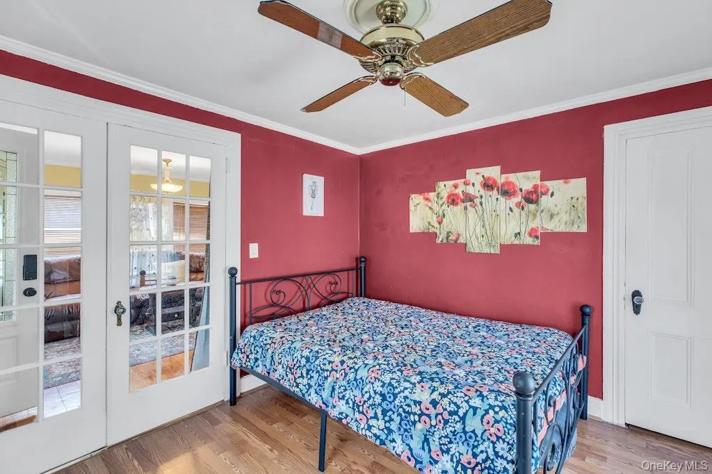 50 Rollstone Avenue, Islip, NY, 3 Bedrooms Bedrooms, 6 Rooms Rooms,1 BathroomBathrooms,Residential,For Rent,Rollstone,0,1004317 50 Rollstone Avenue, Islip, NY, 3 Bedrooms Bedrooms, 6 Rooms Rooms,1 BathroomBathrooms,Residential,For Rent,Rollstone,0,1004317