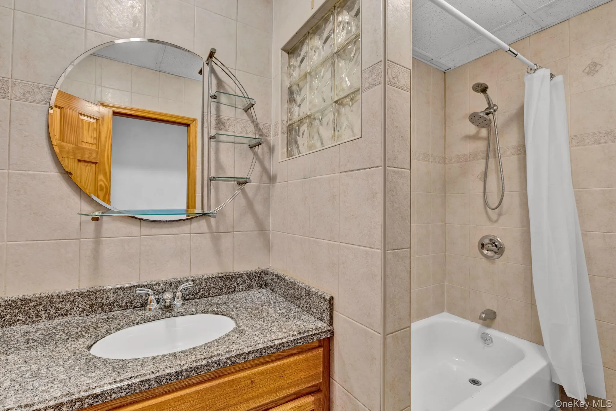 12 Broadway, Orangetown, NY, 2 Bedrooms Bedrooms, 5 Rooms Rooms,1 BathroomBathrooms,Residential Lease,For Rent,Broadway,0,1004318 12 Broadway, Orangetown, NY, 2 Bedrooms Bedrooms, 5 Rooms Rooms,1 BathroomBathrooms,Residential Lease,For Rent,Broadway,0,1004318
