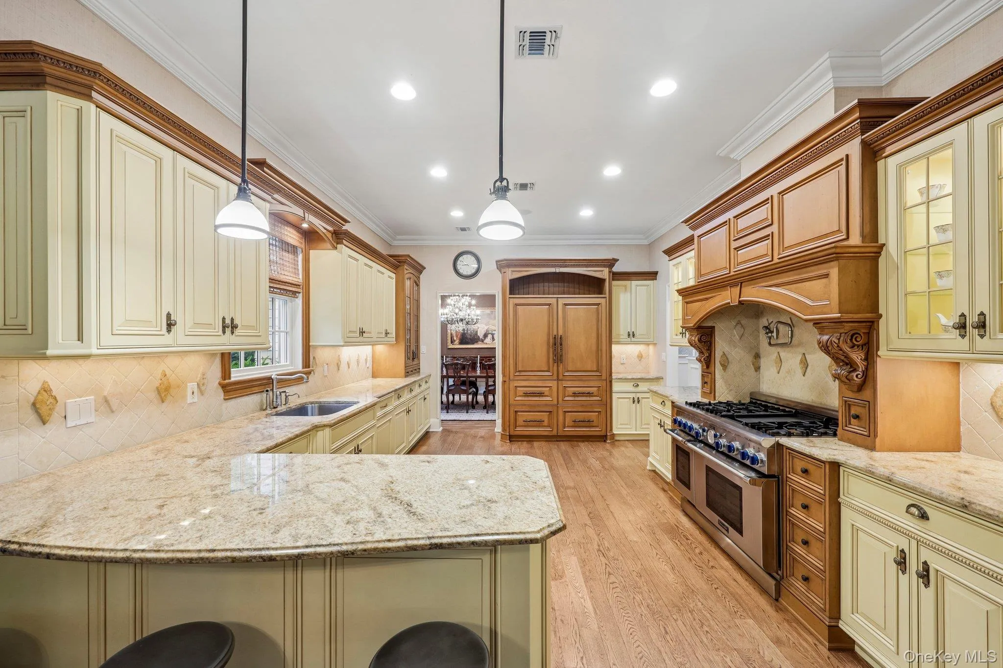 5 Mill Road, Huntington, NY, 6 Bedrooms Bedrooms, 10 Rooms Rooms,5 BathroomsBathrooms,Residential,For Rent,Mill,0,1004329 5 Mill Road, Huntington, NY, 6 Bedrooms Bedrooms, 10 Rooms Rooms,5 BathroomsBathrooms,Residential,For Rent,Mill,0,1004329