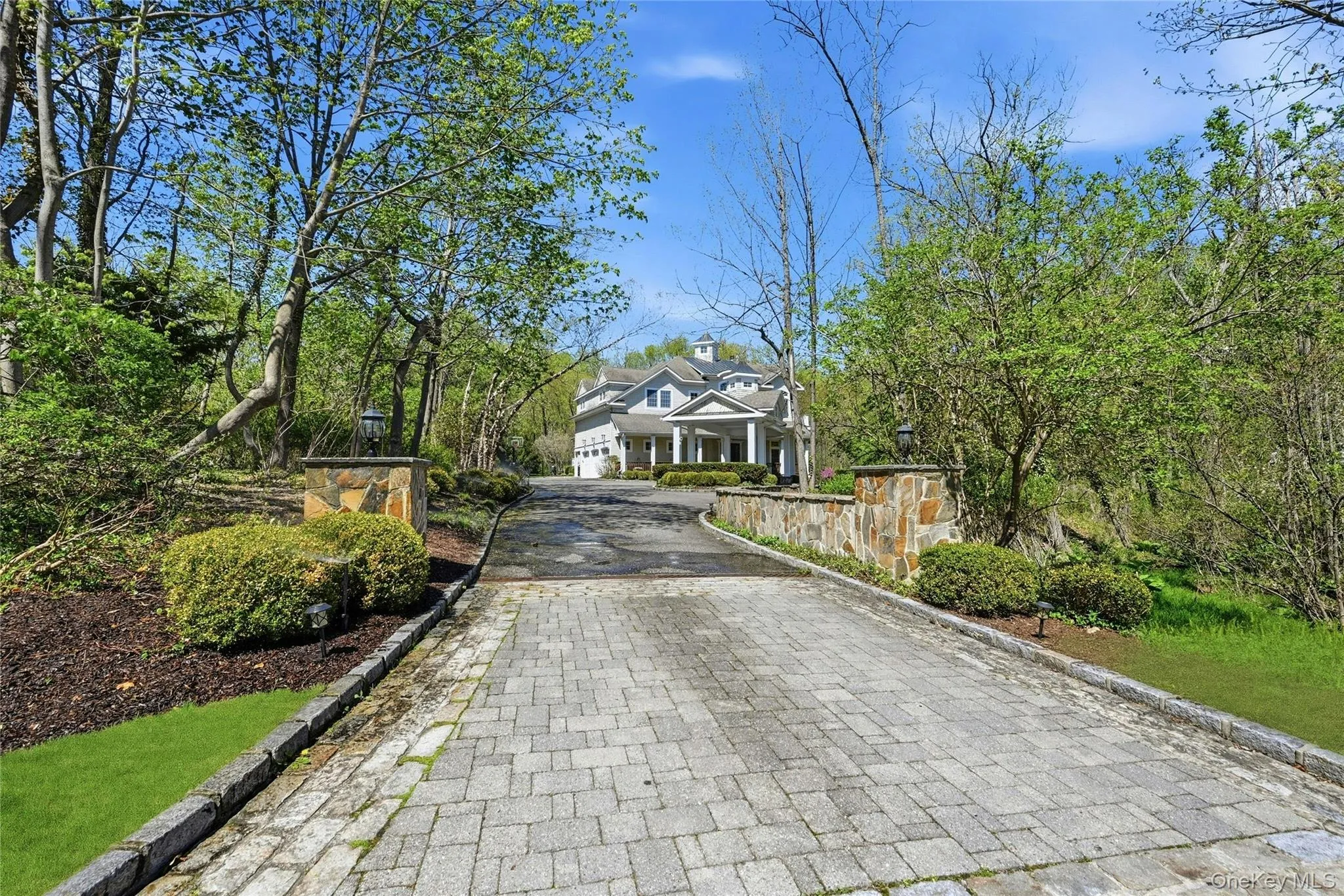 5 Mill Road, Huntington, NY, 6 Bedrooms Bedrooms, 10 Rooms Rooms,5 BathroomsBathrooms,Residential,For Rent,Mill,0,1004329 5 Mill Road, Huntington, NY, 6 Bedrooms Bedrooms, 10 Rooms Rooms,5 BathroomsBathrooms,Residential,For Rent,Mill,0,1004329