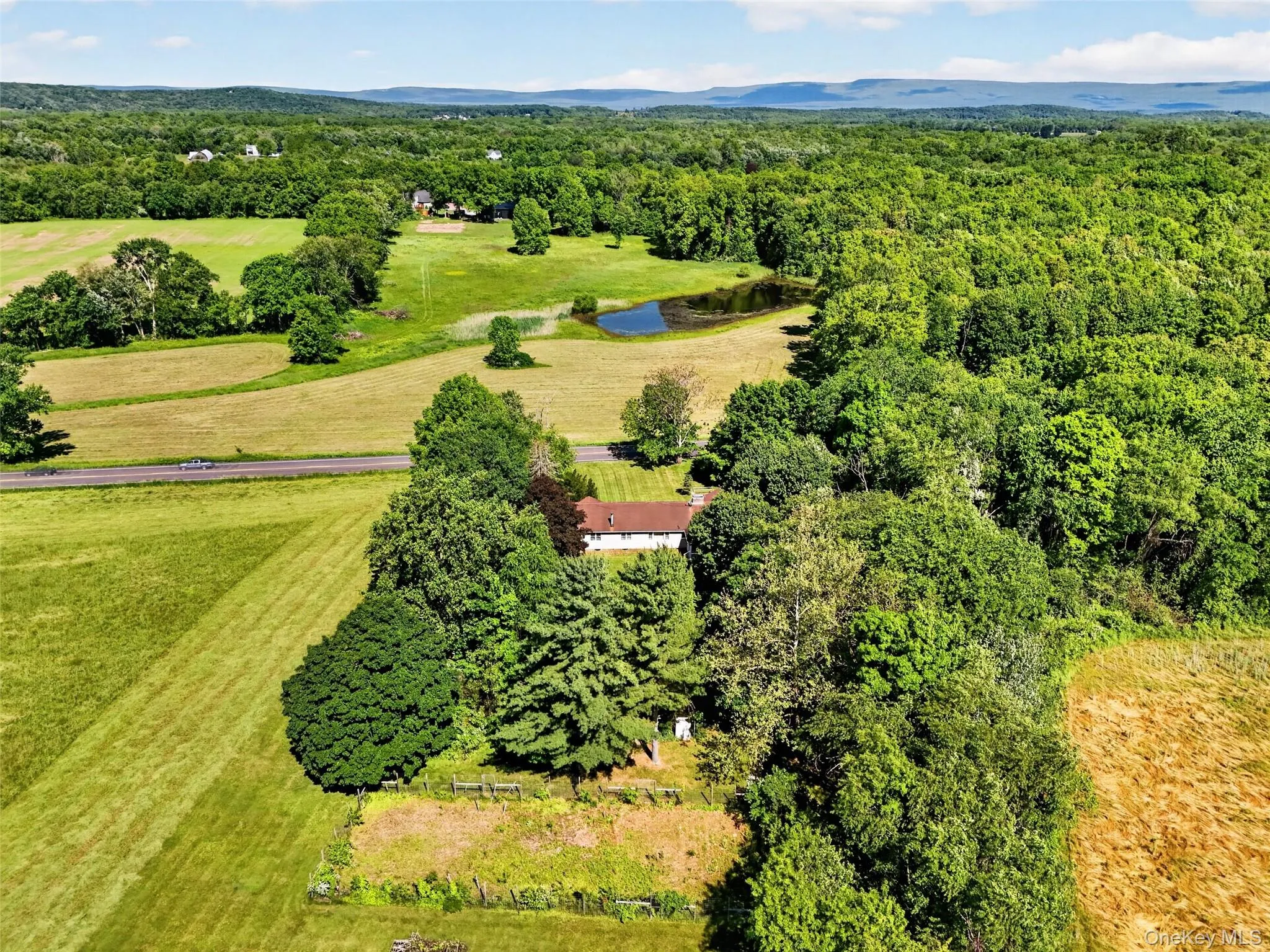 479 River Road, Montgomery, NY, 3 Bedrooms Bedrooms, 6 Rooms Rooms,2 BathroomsBathrooms,Residential,For Rent,River,0,1004333 479 River Road, Montgomery, NY, 3 Bedrooms Bedrooms, 6 Rooms Rooms,2 BathroomsBathrooms,Residential,For Rent,River,0,1004333
