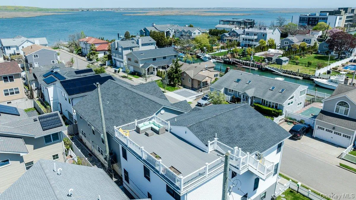 75 Curley Street, Long Beach, NY, 4 Bedrooms Bedrooms, 10 Rooms Rooms,3 BathroomsBathrooms,Residential,For Rent,Curley,0,1004336 75 Curley Street, Long Beach, NY, 4 Bedrooms Bedrooms, 10 Rooms Rooms,3 BathroomsBathrooms,Residential,For Rent,Curley,0,1004336