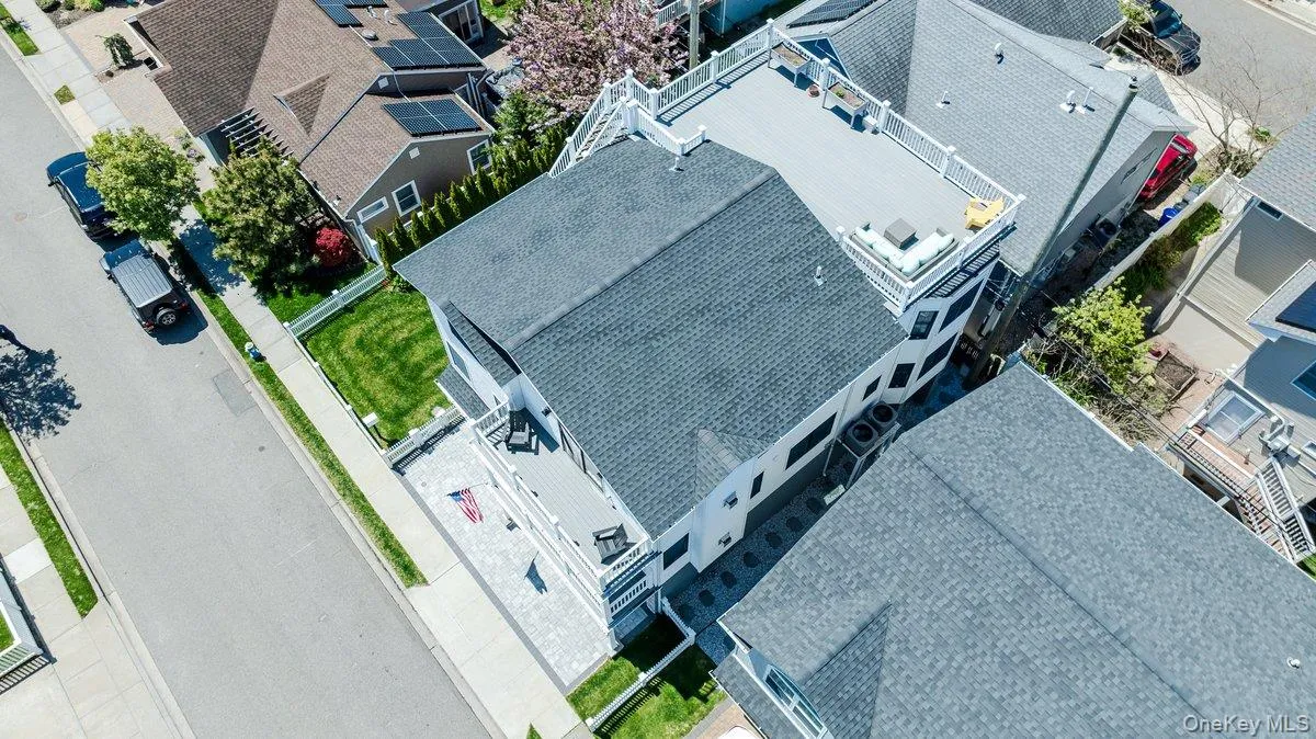 75 Curley Street, Long Beach, NY, 4 Bedrooms Bedrooms, 10 Rooms Rooms,3 BathroomsBathrooms,Residential,For Rent,Curley,0,1004336 75 Curley Street, Long Beach, NY, 4 Bedrooms Bedrooms, 10 Rooms Rooms,3 BathroomsBathrooms,Residential,For Rent,Curley,0,1004336