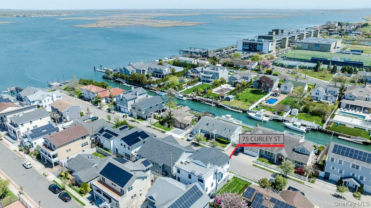 75 Curley Street, Long Beach, NY, 4 Bedrooms Bedrooms, 10 Rooms Rooms,3 BathroomsBathrooms,Residential,For Rent,Curley,0,1004336 75 Curley Street, Long Beach, NY, 4 Bedrooms Bedrooms, 10 Rooms Rooms,3 BathroomsBathrooms,Residential,For Rent,Curley,0,1004336