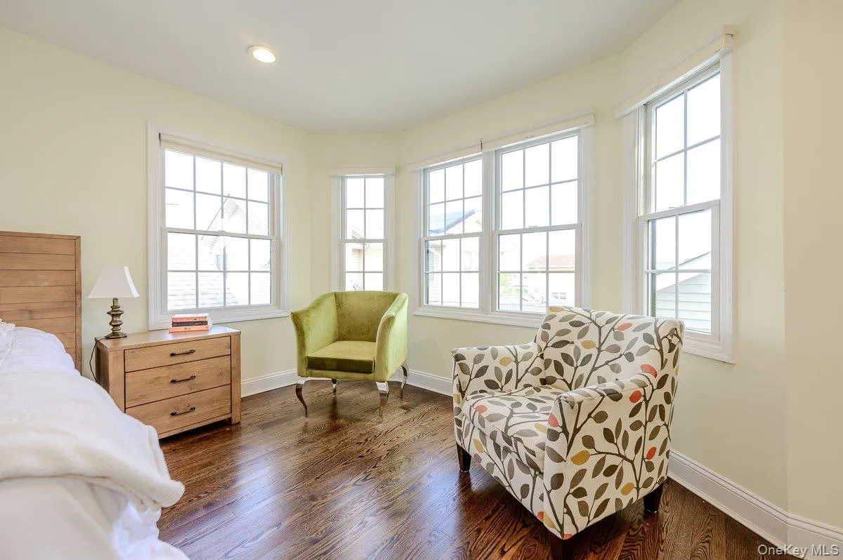 75 Curley Street, Long Beach, NY, 4 Bedrooms Bedrooms, 10 Rooms Rooms,3 BathroomsBathrooms,Residential,For Rent,Curley,0,1004336 75 Curley Street, Long Beach, NY, 4 Bedrooms Bedrooms, 10 Rooms Rooms,3 BathroomsBathrooms,Residential,For Rent,Curley,0,1004336