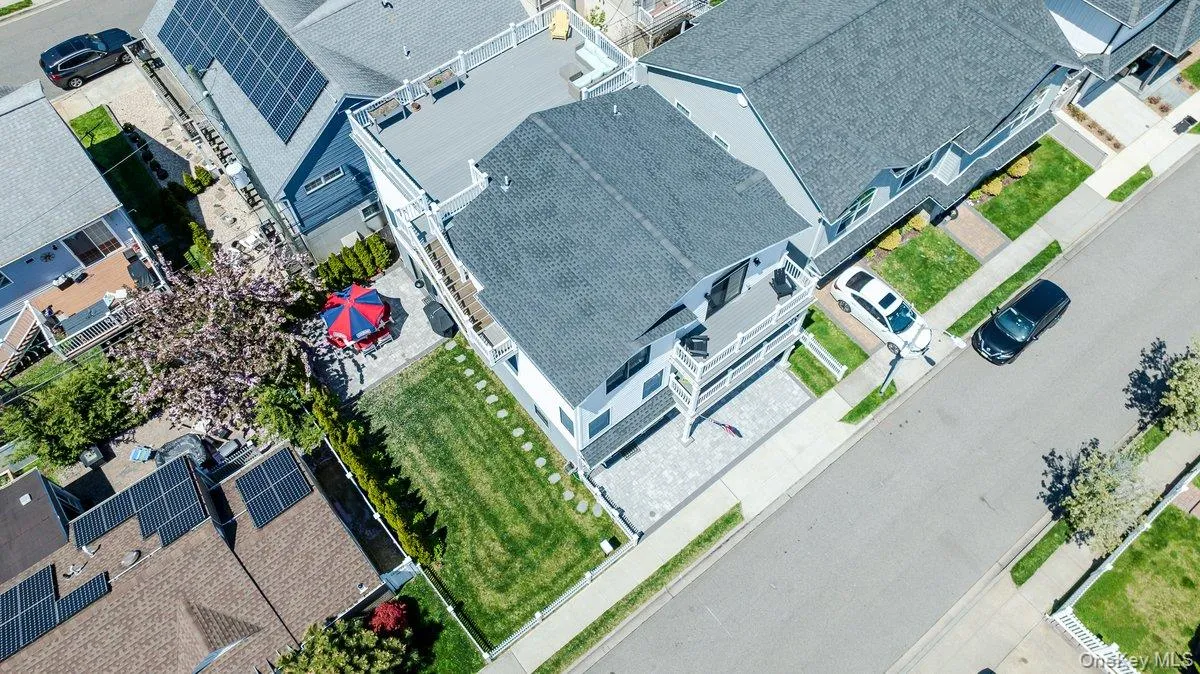 75 Curley Street, Long Beach, NY, 4 Bedrooms Bedrooms, 10 Rooms Rooms,3 BathroomsBathrooms,Residential,For Rent,Curley,0,1004336 75 Curley Street, Long Beach, NY, 4 Bedrooms Bedrooms, 10 Rooms Rooms,3 BathroomsBathrooms,Residential,For Rent,Curley,0,1004336