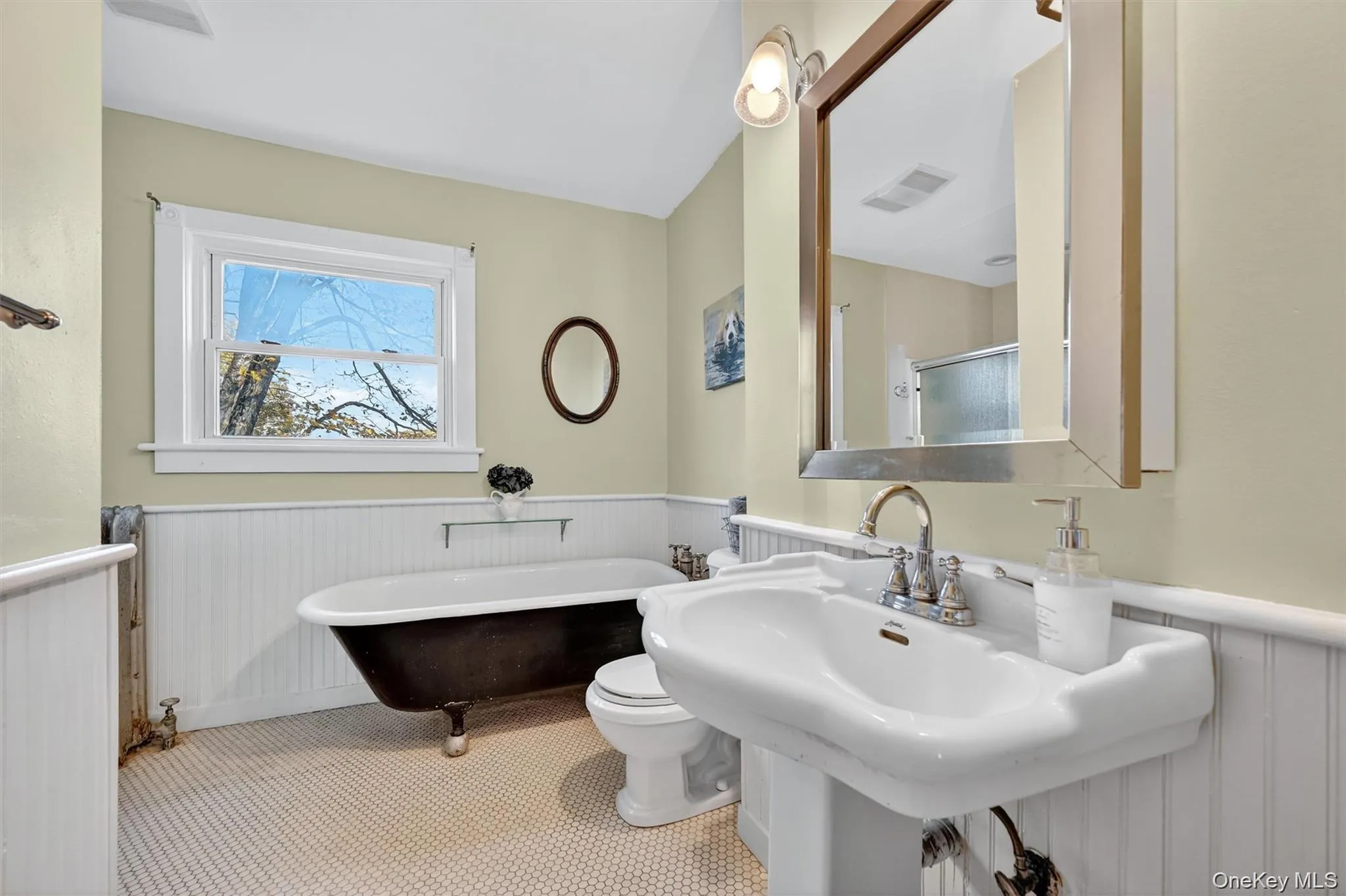 214 State Route 32, New Paltz, NY, 3 Bedrooms Bedrooms, 9 Rooms Rooms,1 BathroomBathrooms,Residential,For Rent,State Route 32,0,1004338 214 State Route 32, New Paltz, NY, 3 Bedrooms Bedrooms, 9 Rooms Rooms,1 BathroomBathrooms,Residential,For Rent,State Route 32,0,1004338