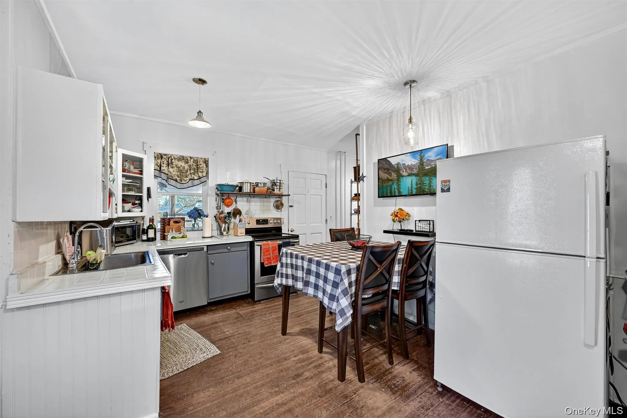 214 State Route 32, New Paltz, NY, 3 Bedrooms Bedrooms, 9 Rooms Rooms,1 BathroomBathrooms,Residential,For Rent,State Route 32,0,1004338 214 State Route 32, New Paltz, NY, 3 Bedrooms Bedrooms, 9 Rooms Rooms,1 BathroomBathrooms,Residential,For Rent,State Route 32,0,1004338