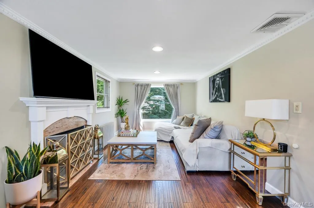 357 Wynsum Avenue, Hempstead, NY, 3 Bedrooms Bedrooms, 12 Rooms Rooms,3 BathroomsBathrooms,Residential,For Rent,Wynsum,0,1004339 357 Wynsum Avenue, Hempstead, NY, 3 Bedrooms Bedrooms, 12 Rooms Rooms,3 BathroomsBathrooms,Residential,For Rent,Wynsum,0,1004339