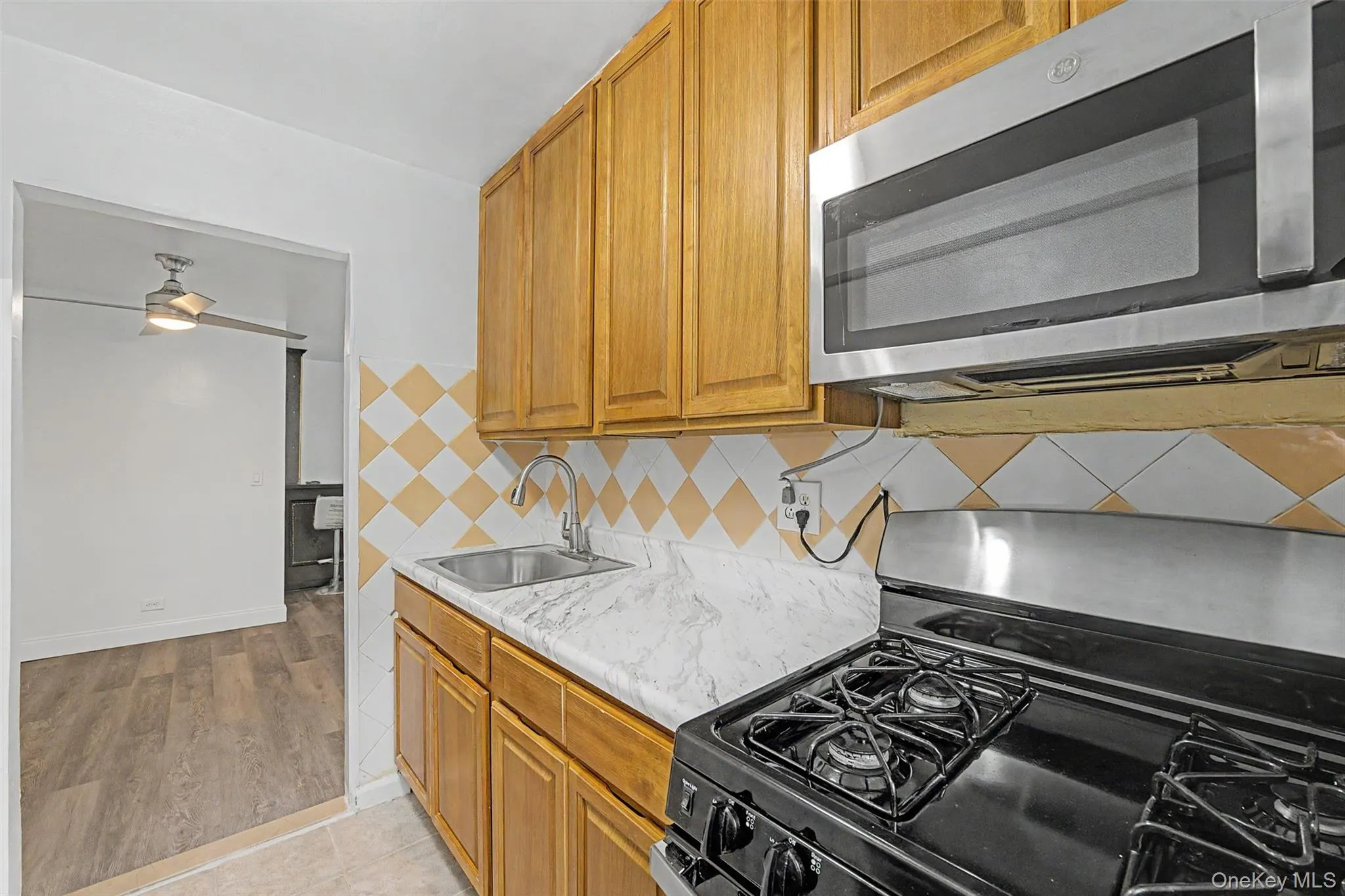 2661-63 Marion Avenue, New York, NY, 1 Bedroom Bedrooms, 4 Rooms Rooms,1 BathroomBathrooms,Residential,For Rent,Marion,0,1004340 2661-63 Marion Avenue, New York, NY, 1 Bedroom Bedrooms, 4 Rooms Rooms,1 BathroomBathrooms,Residential,For Rent,Marion,0,1004340