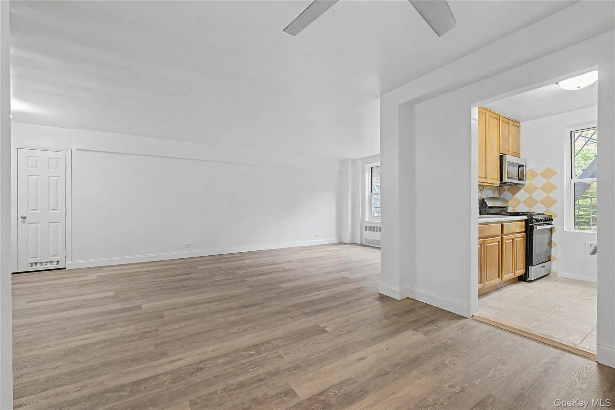 2661-63 Marion Avenue, New York, NY, 1 Bedroom Bedrooms, 4 Rooms Rooms,1 BathroomBathrooms,Residential,For Rent,Marion,0,1004340 2661-63 Marion Avenue, New York, NY, 1 Bedroom Bedrooms, 4 Rooms Rooms,1 BathroomBathrooms,Residential,For Rent,Marion,0,1004340