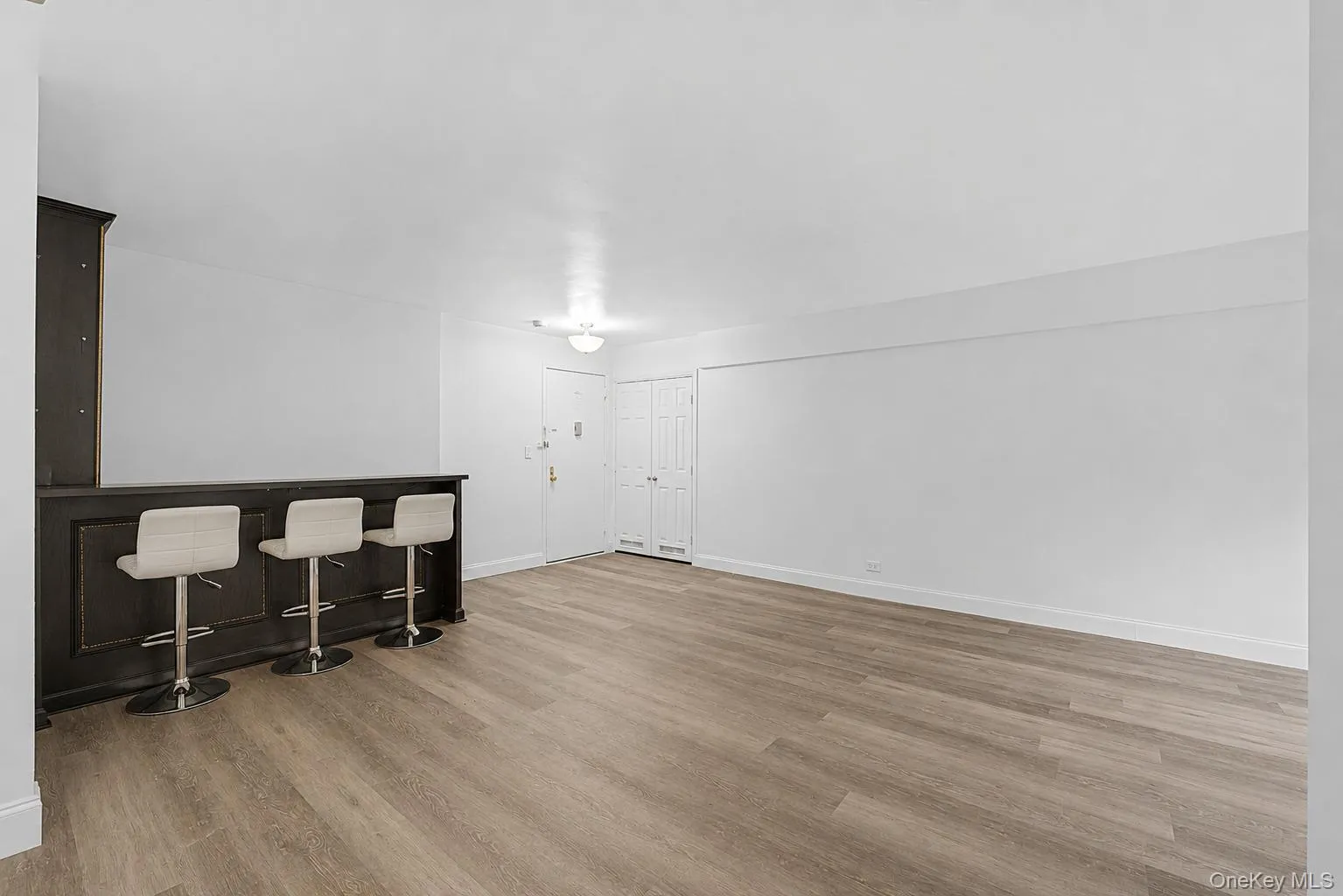 2661-63 Marion Avenue, New York, NY, 1 Bedroom Bedrooms, 4 Rooms Rooms,1 BathroomBathrooms,Residential,For Rent,Marion,0,1004340 2661-63 Marion Avenue, New York, NY, 1 Bedroom Bedrooms, 4 Rooms Rooms,1 BathroomBathrooms,Residential,For Rent,Marion,0,1004340