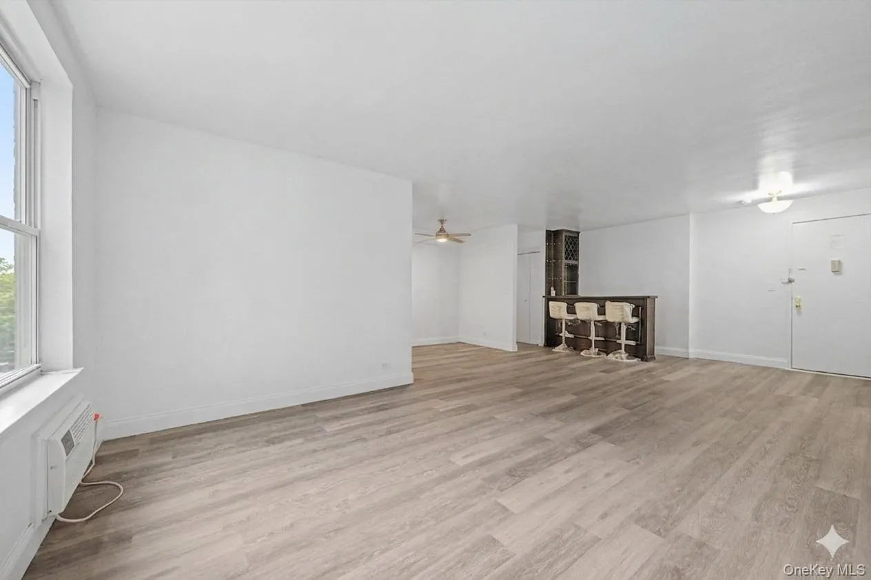 2661-63 Marion Avenue, New York, NY, 1 Bedroom Bedrooms, 4 Rooms Rooms,1 BathroomBathrooms,Residential,For Rent,Marion,0,1004340 2661-63 Marion Avenue, New York, NY, 1 Bedroom Bedrooms, 4 Rooms Rooms,1 BathroomBathrooms,Residential,For Rent,Marion,0,1004340
