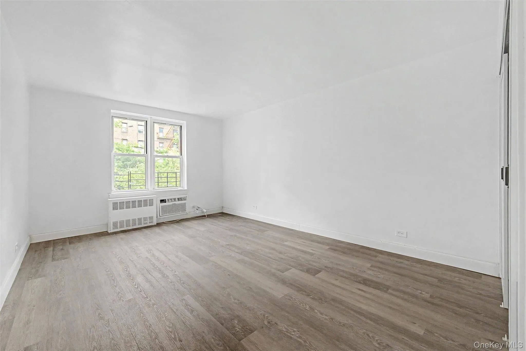 2661-63 Marion Avenue, New York, NY, 1 Bedroom Bedrooms, 4 Rooms Rooms,1 BathroomBathrooms,Residential,For Rent,Marion,0,1004340 2661-63 Marion Avenue, New York, NY, 1 Bedroom Bedrooms, 4 Rooms Rooms,1 BathroomBathrooms,Residential,For Rent,Marion,0,1004340