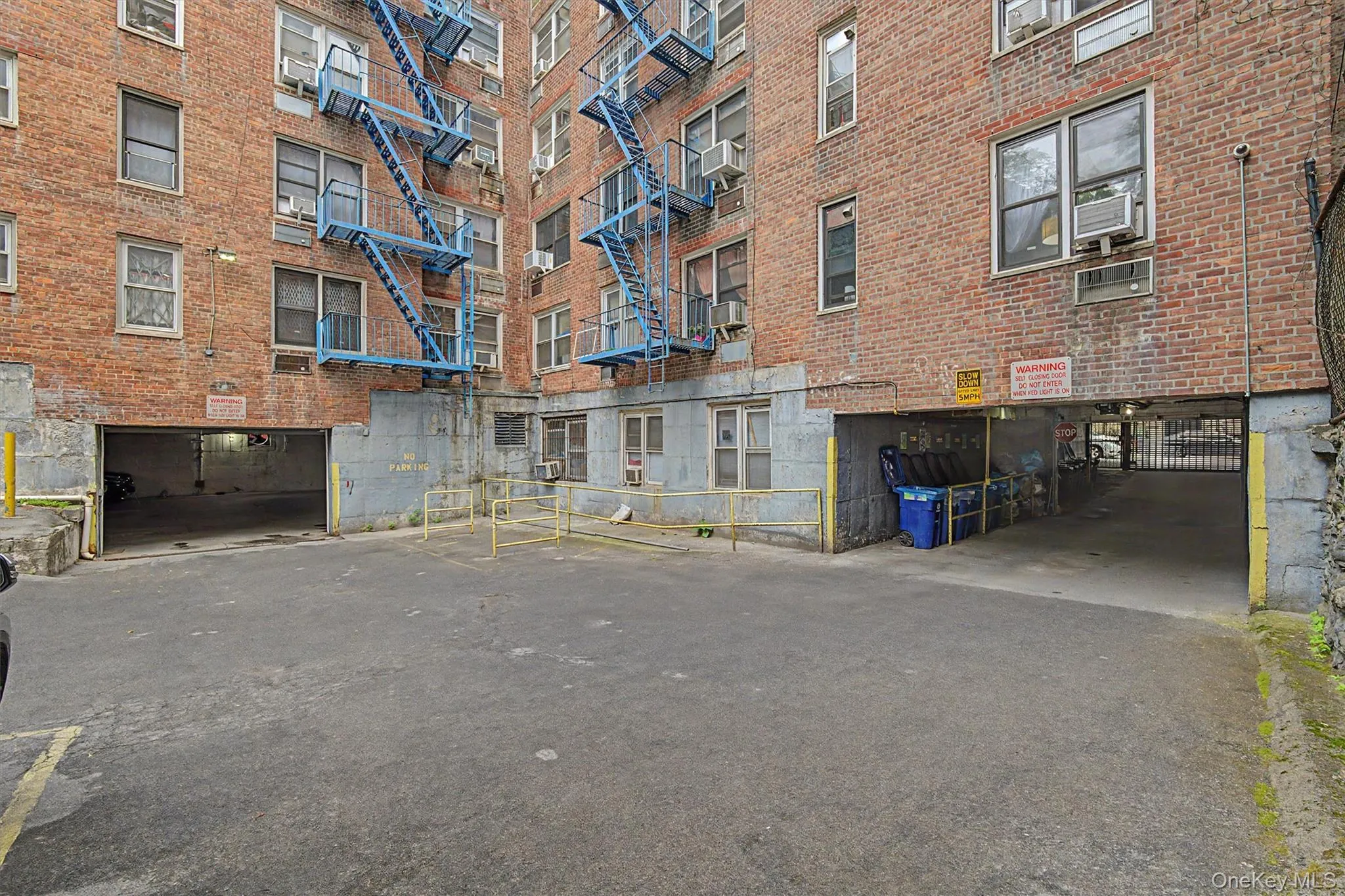 2661-63 Marion Avenue, New York, NY, 1 Bedroom Bedrooms, 4 Rooms Rooms,1 BathroomBathrooms,Residential,For Rent,Marion,0,1004340 2661-63 Marion Avenue, New York, NY, 1 Bedroom Bedrooms, 4 Rooms Rooms,1 BathroomBathrooms,Residential,For Rent,Marion,0,1004340