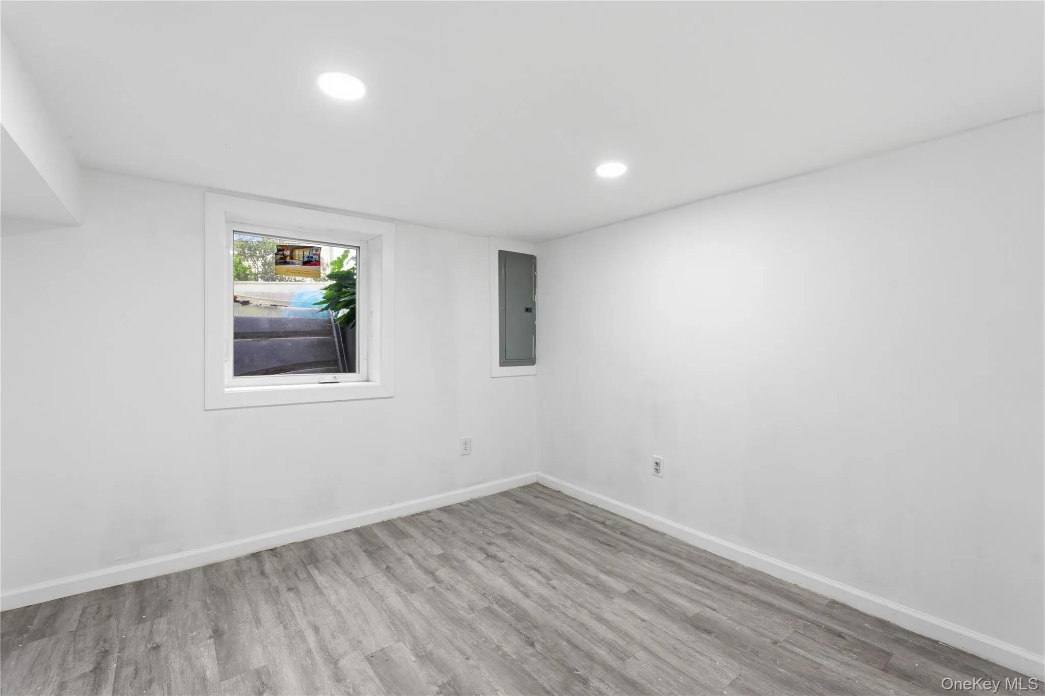 332 Crooked Hill Road, Islip, NY, 5 Bedrooms Bedrooms, 10 Rooms Rooms,2 BathroomsBathrooms,Residential,For Rent,Crooked Hill,0,1004343 332 Crooked Hill Road, Islip, NY, 5 Bedrooms Bedrooms, 10 Rooms Rooms,2 BathroomsBathrooms,Residential,For Rent,Crooked Hill,0,1004343