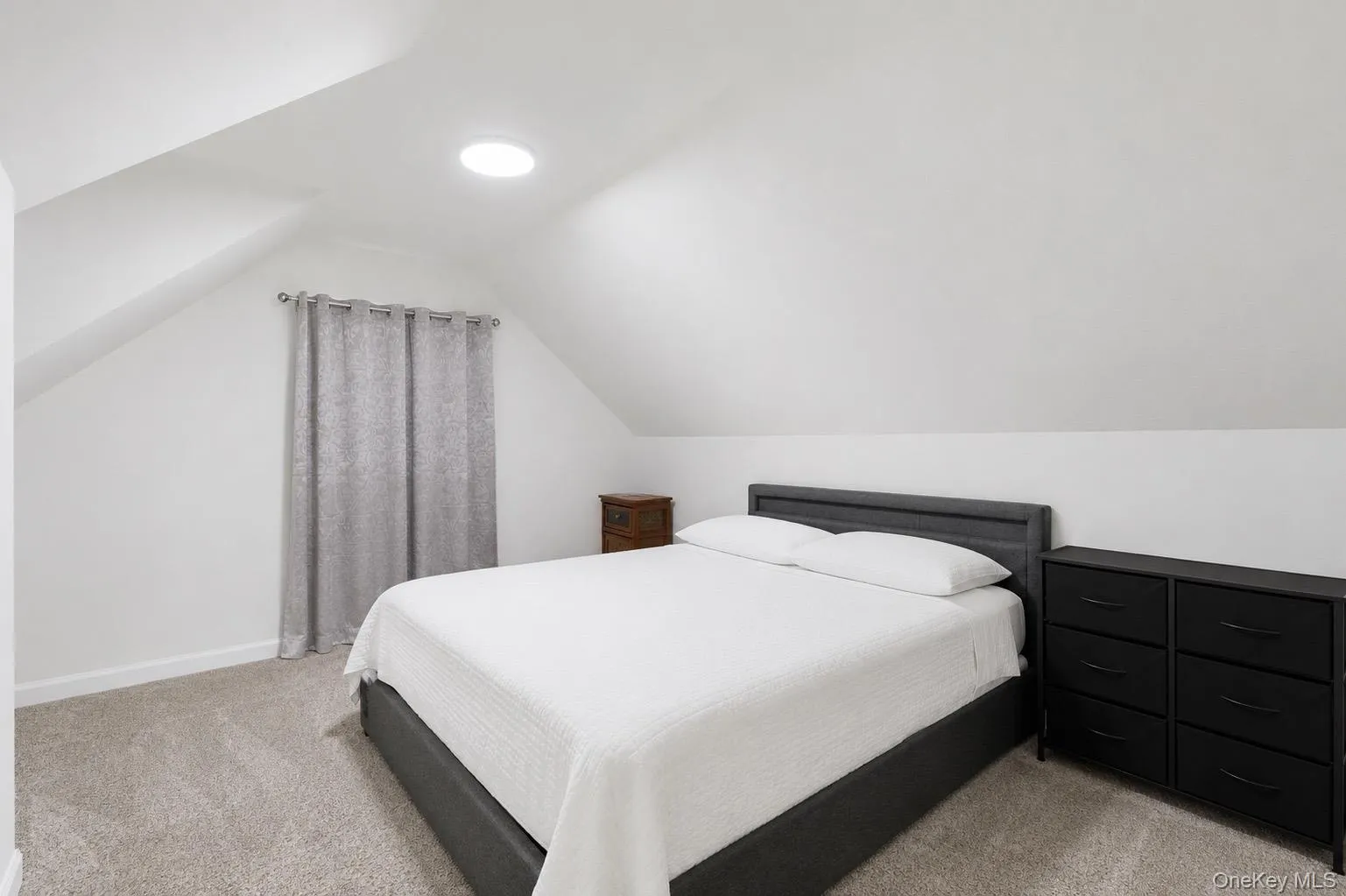 332 Crooked Hill Road, Islip, NY, 5 Bedrooms Bedrooms, 10 Rooms Rooms,2 BathroomsBathrooms,Residential,For Rent,Crooked Hill,0,1004343 332 Crooked Hill Road, Islip, NY, 5 Bedrooms Bedrooms, 10 Rooms Rooms,2 BathroomsBathrooms,Residential,For Rent,Crooked Hill,0,1004343