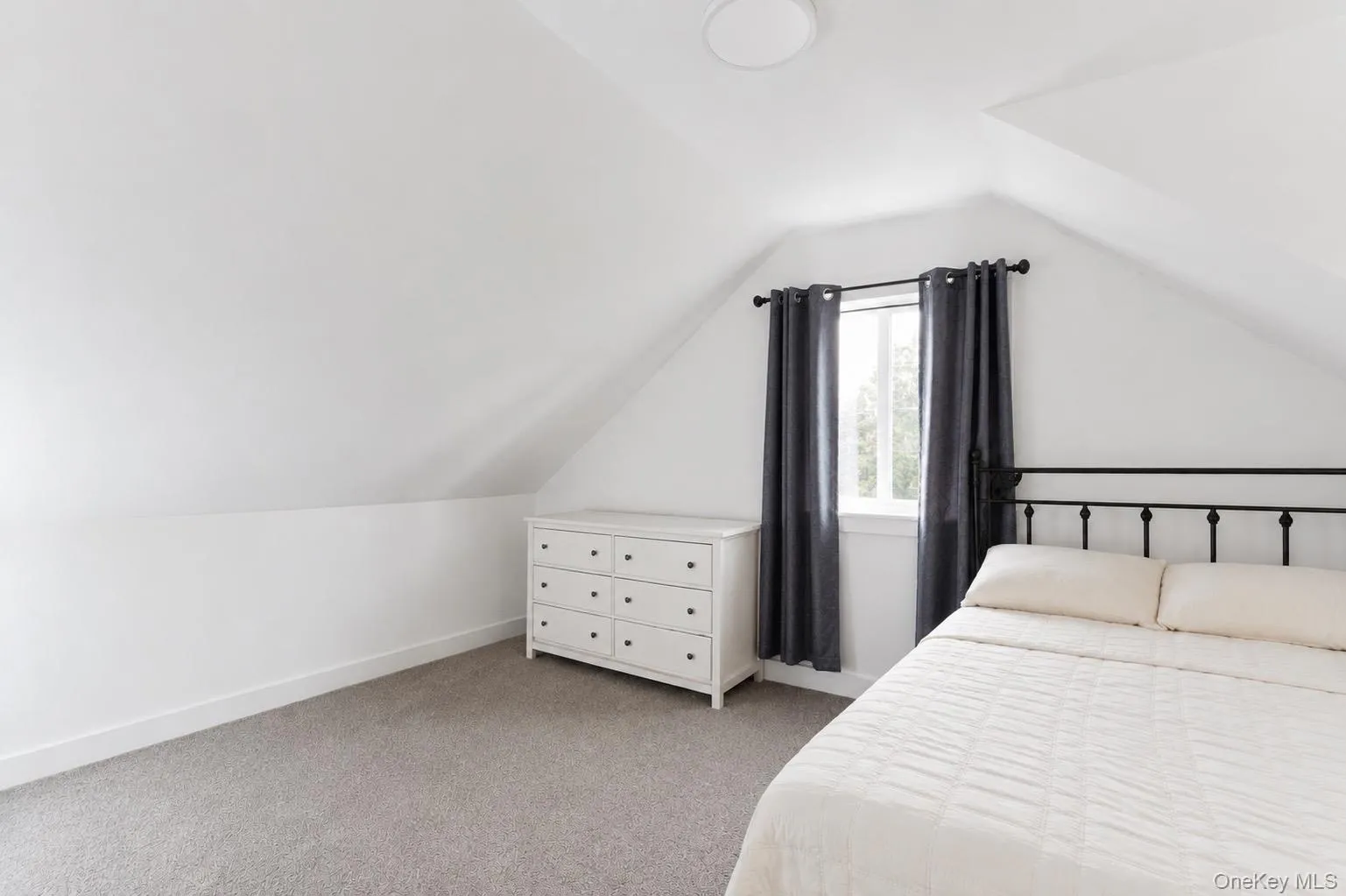 332 Crooked Hill Road, Islip, NY, 5 Bedrooms Bedrooms, 10 Rooms Rooms,2 BathroomsBathrooms,Residential,For Rent,Crooked Hill,0,1004343 332 Crooked Hill Road, Islip, NY, 5 Bedrooms Bedrooms, 10 Rooms Rooms,2 BathroomsBathrooms,Residential,For Rent,Crooked Hill,0,1004343