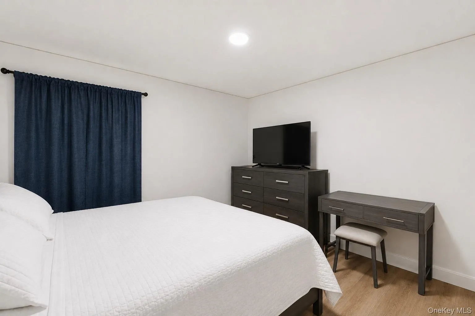 332 Crooked Hill Road, Islip, NY, 5 Bedrooms Bedrooms, 10 Rooms Rooms,2 BathroomsBathrooms,Residential,For Rent,Crooked Hill,0,1004343 332 Crooked Hill Road, Islip, NY, 5 Bedrooms Bedrooms, 10 Rooms Rooms,2 BathroomsBathrooms,Residential,For Rent,Crooked Hill,0,1004343