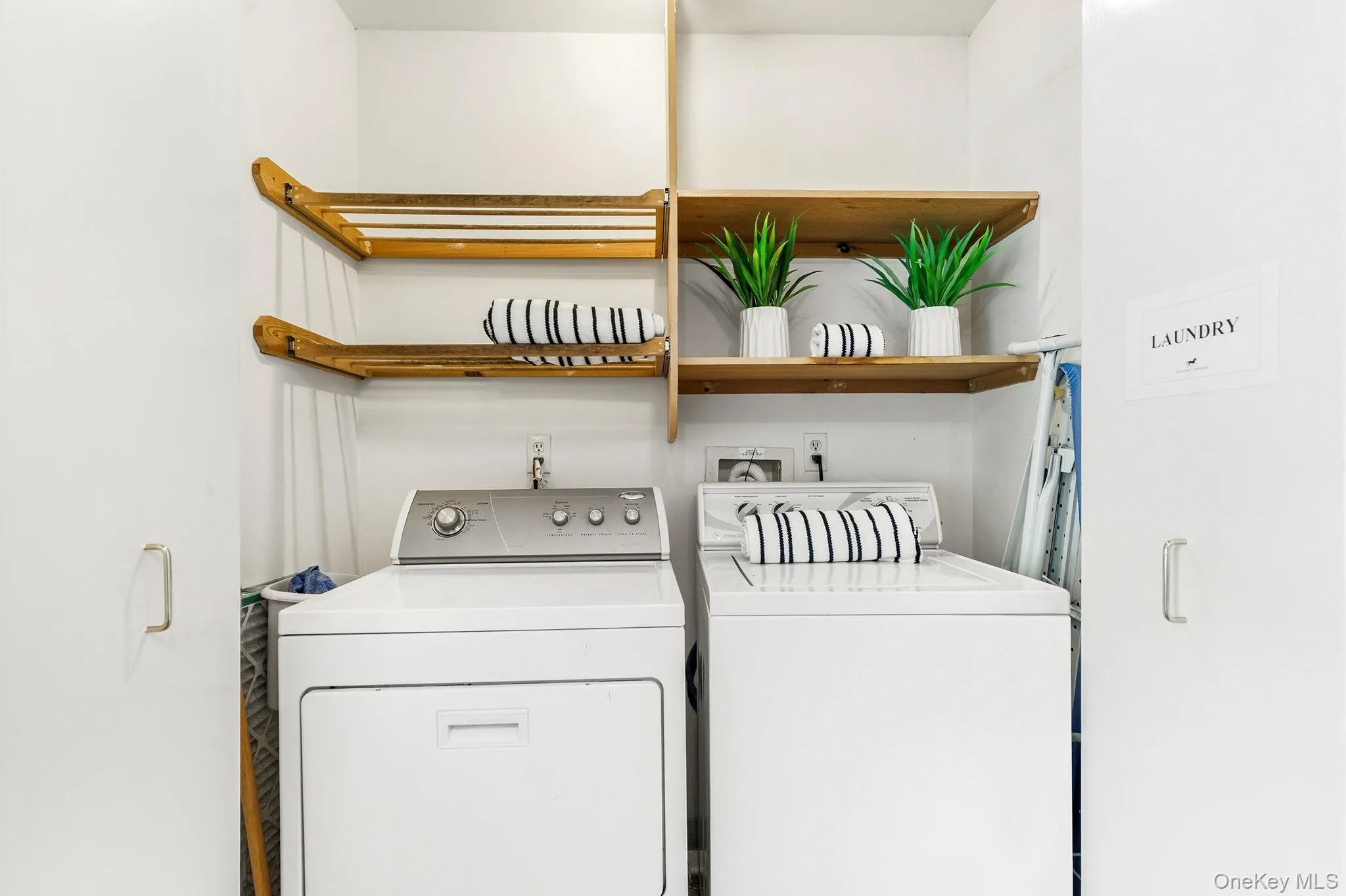 Laundry area Laundry area