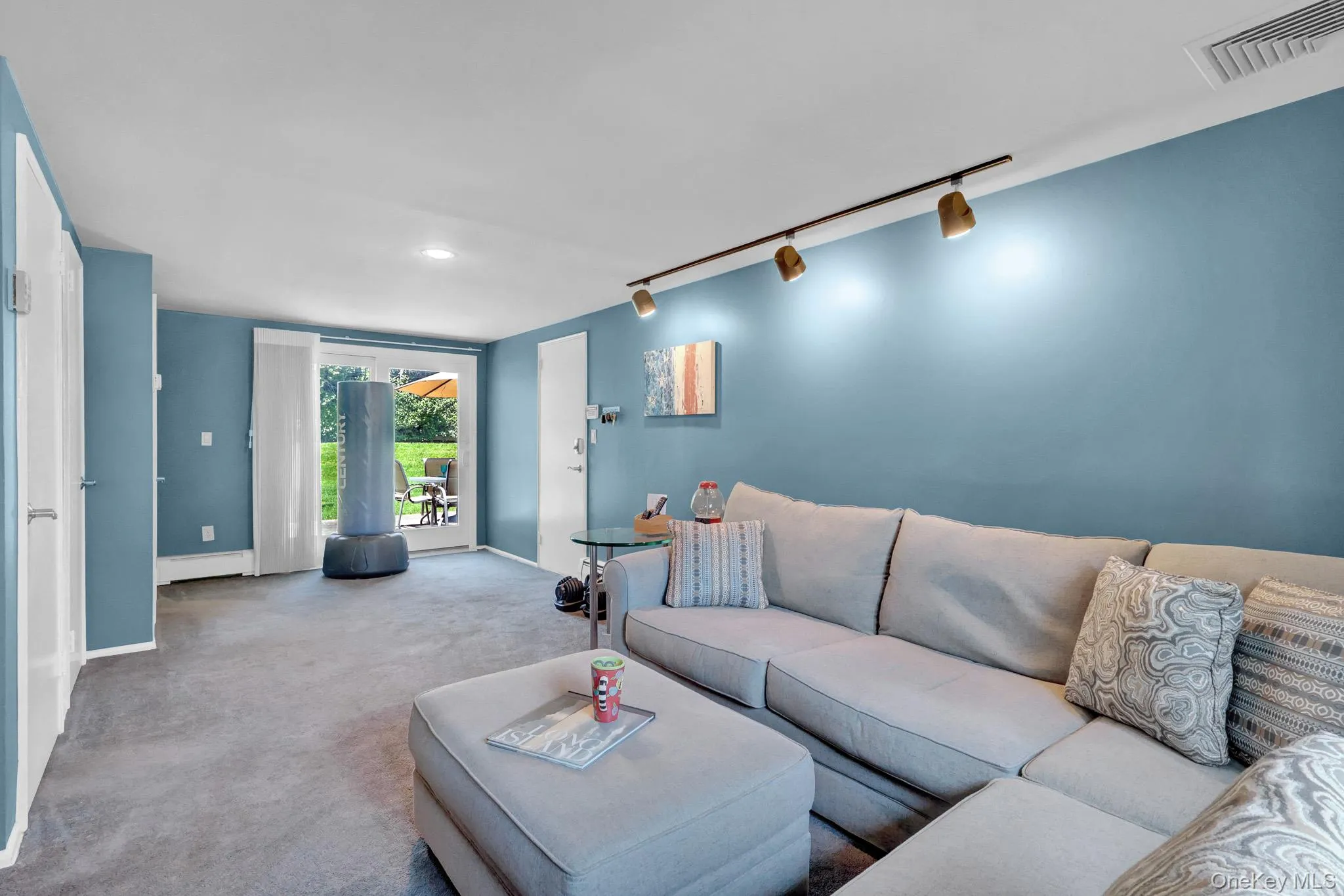 33 Brook Path, Oyster Bay, NY, 3 Bedrooms Bedrooms, 8 Rooms Rooms,1 BathroomBathrooms,Residential,For Rent,Brook,0,1004350 33 Brook Path, Oyster Bay, NY, 3 Bedrooms Bedrooms, 8 Rooms Rooms,1 BathroomBathrooms,Residential,For Rent,Brook,0,1004350