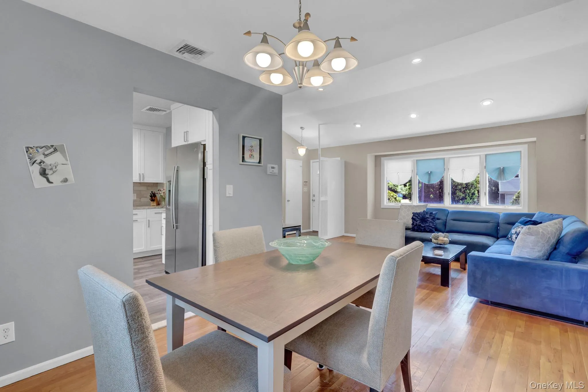 33 Brook Path, Oyster Bay, NY, 3 Bedrooms Bedrooms, 8 Rooms Rooms,1 BathroomBathrooms,Residential,For Rent,Brook,0,1004350 33 Brook Path, Oyster Bay, NY, 3 Bedrooms Bedrooms, 8 Rooms Rooms,1 BathroomBathrooms,Residential,For Rent,Brook,0,1004350