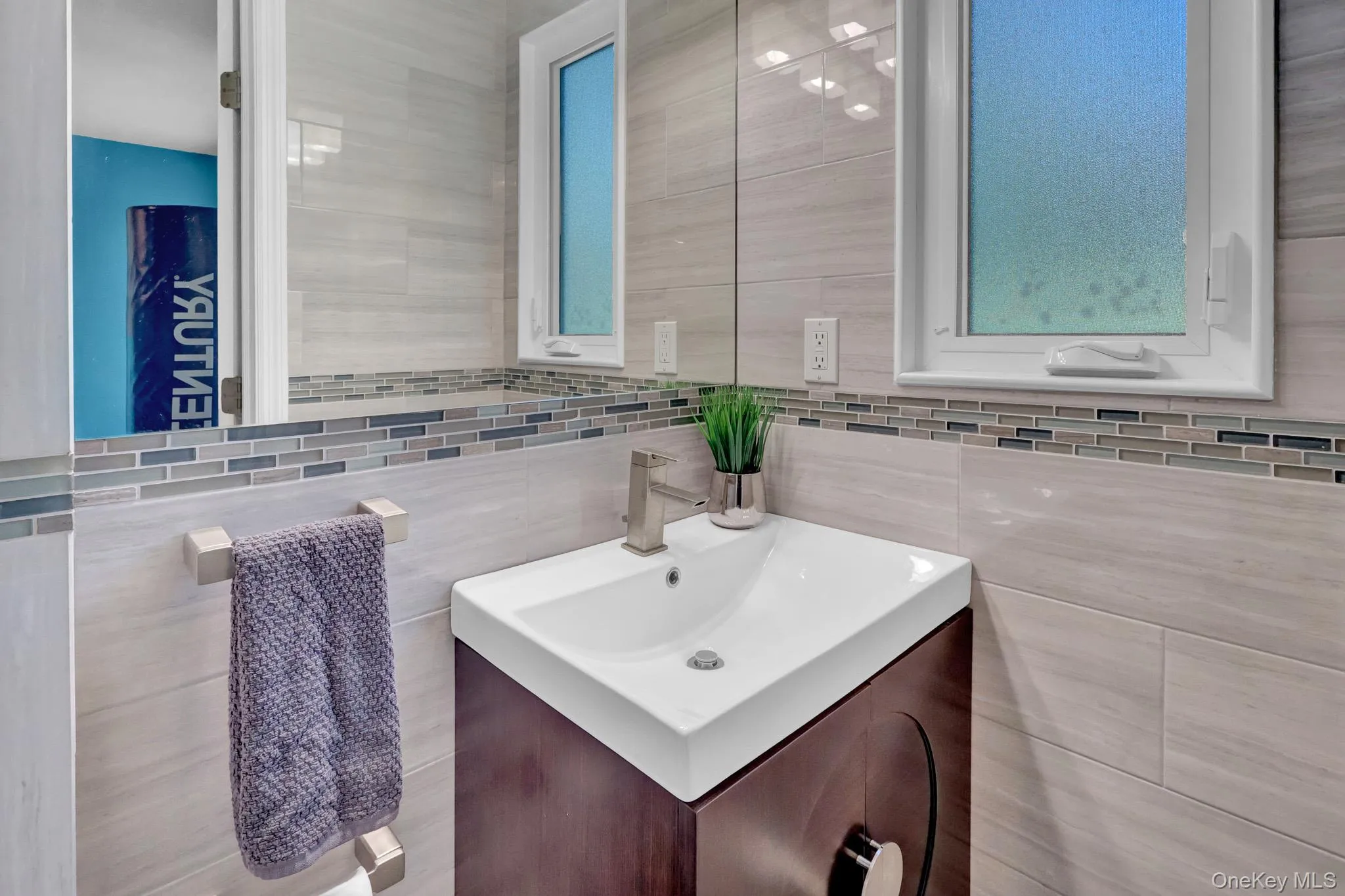 33 Brook Path, Oyster Bay, NY, 3 Bedrooms Bedrooms, 8 Rooms Rooms,1 BathroomBathrooms,Residential,For Rent,Brook,0,1004350 33 Brook Path, Oyster Bay, NY, 3 Bedrooms Bedrooms, 8 Rooms Rooms,1 BathroomBathrooms,Residential,For Rent,Brook,0,1004350