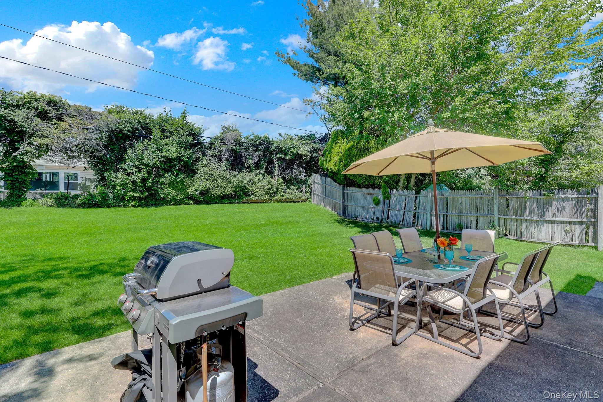 33 Brook Path, Oyster Bay, NY, 3 Bedrooms Bedrooms, 8 Rooms Rooms,1 BathroomBathrooms,Residential,For Rent,Brook,0,1004350 33 Brook Path, Oyster Bay, NY, 3 Bedrooms Bedrooms, 8 Rooms Rooms,1 BathroomBathrooms,Residential,For Rent,Brook,0,1004350
