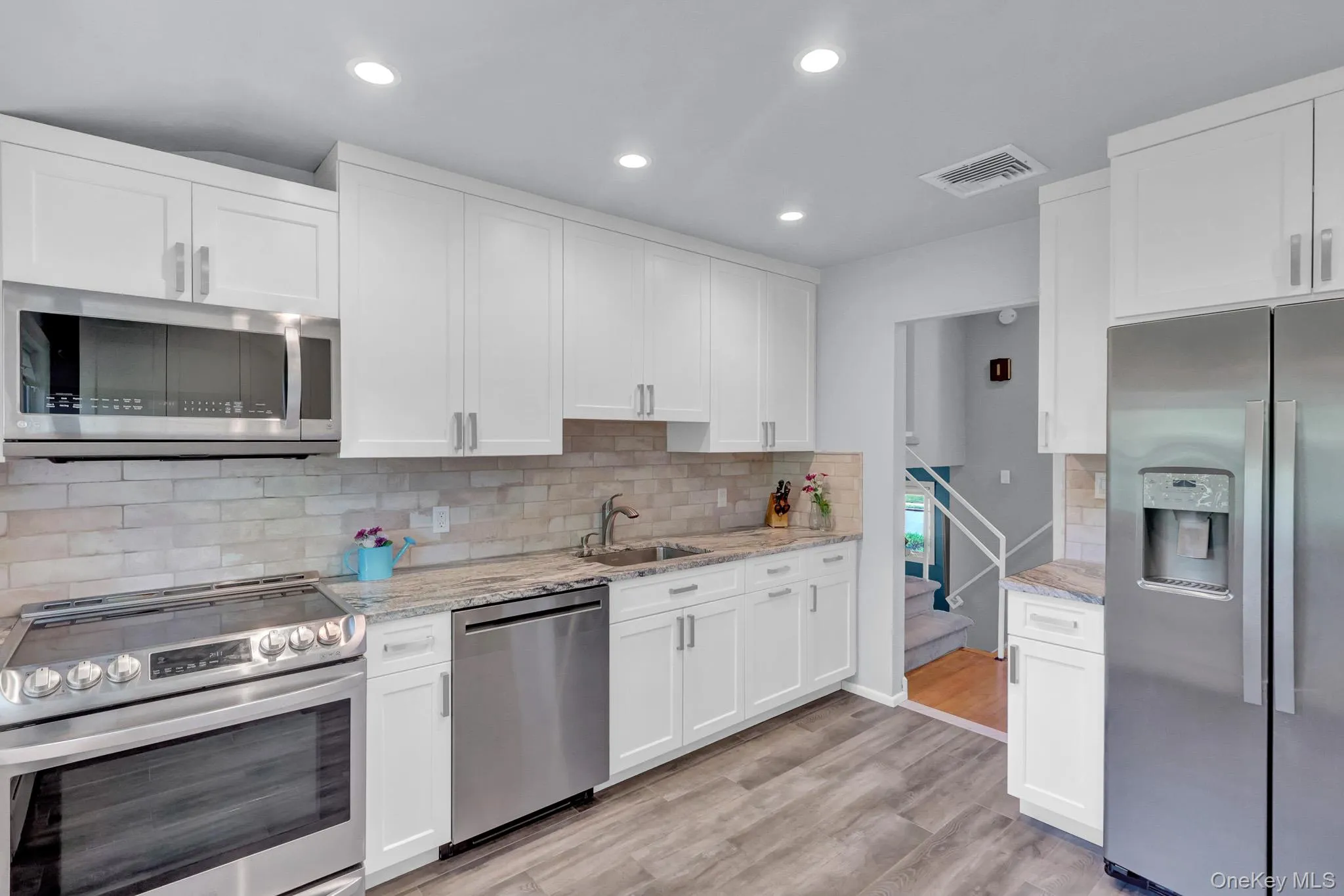 33 Brook Path, Oyster Bay, NY, 3 Bedrooms Bedrooms, 8 Rooms Rooms,1 BathroomBathrooms,Residential,For Rent,Brook,0,1004350 33 Brook Path, Oyster Bay, NY, 3 Bedrooms Bedrooms, 8 Rooms Rooms,1 BathroomBathrooms,Residential,For Rent,Brook,0,1004350