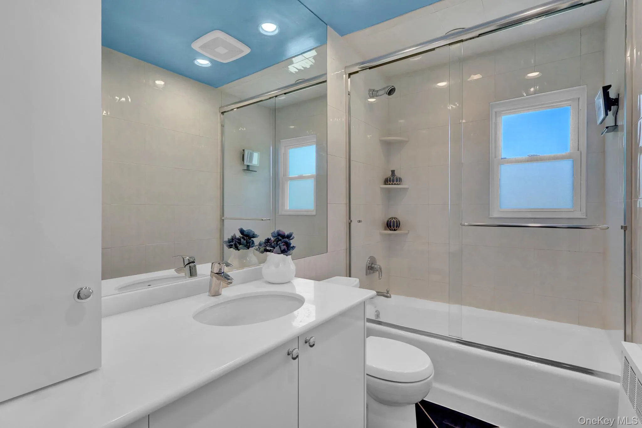 33 Brook Path, Oyster Bay, NY, 3 Bedrooms Bedrooms, 8 Rooms Rooms,1 BathroomBathrooms,Residential,For Rent,Brook,0,1004350 33 Brook Path, Oyster Bay, NY, 3 Bedrooms Bedrooms, 8 Rooms Rooms,1 BathroomBathrooms,Residential,For Rent,Brook,0,1004350