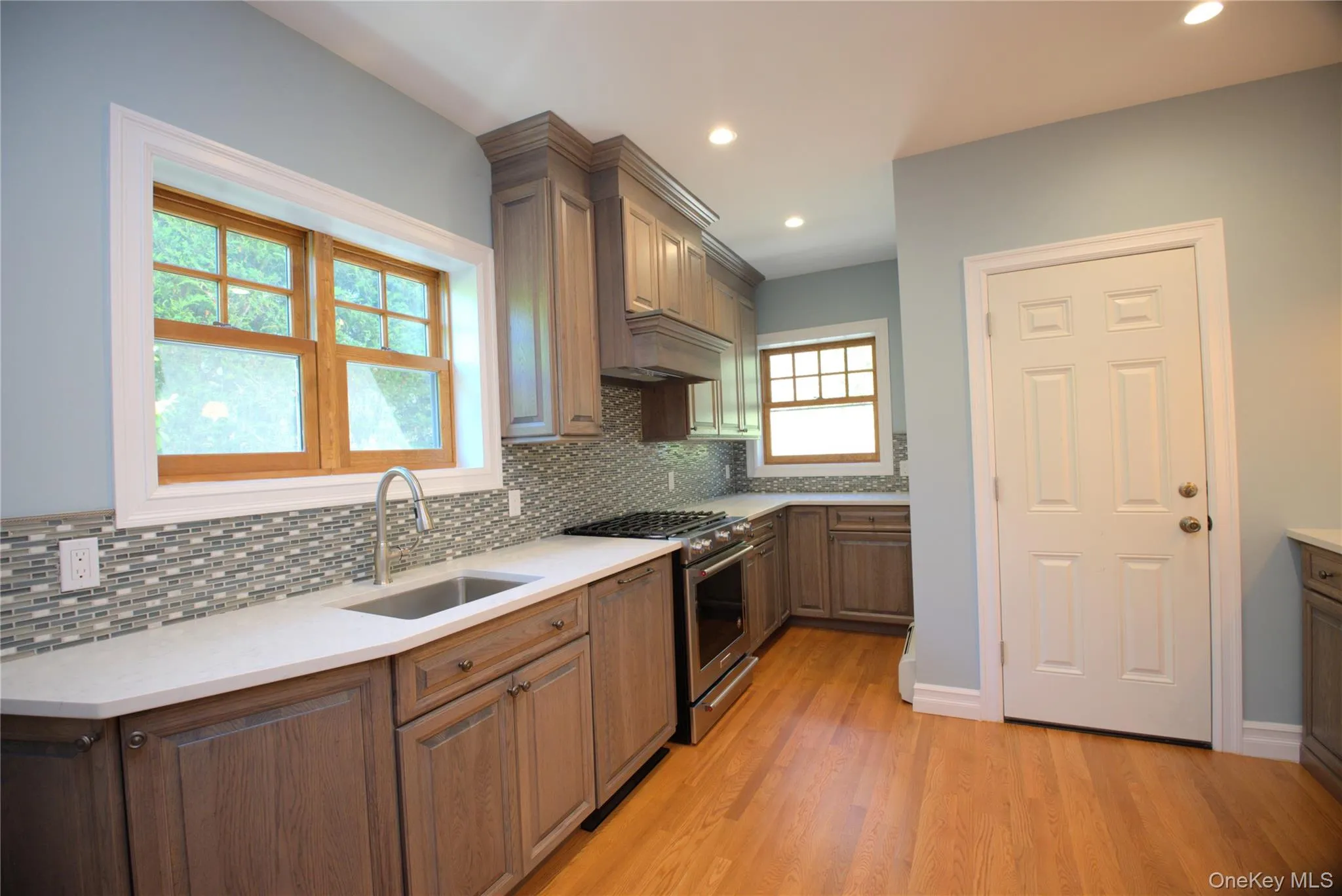 6956 Exeter Street, New York, NY, 4 Bedrooms Bedrooms, 12 Rooms Rooms,4 BathroomsBathrooms,Residential Lease,For Rent,Exeter,0,1004354 6956 Exeter Street, New York, NY, 4 Bedrooms Bedrooms, 12 Rooms Rooms,4 BathroomsBathrooms,Residential Lease,For Rent,Exeter,0,1004354
