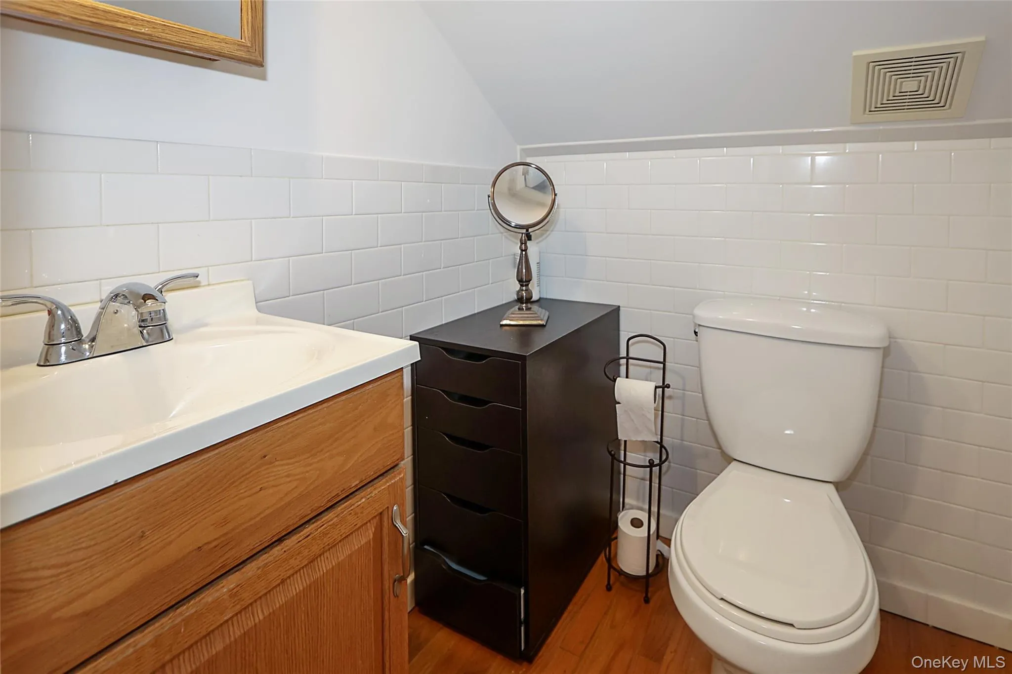 251 Mc Kinley Parkway, North Hempstead, NY, 4 Bedrooms Bedrooms, 7 Rooms Rooms,1 BathroomBathrooms,Residential,For Rent,Mc Kinley,0,1004360 251 Mc Kinley Parkway, North Hempstead, NY, 4 Bedrooms Bedrooms, 7 Rooms Rooms,1 BathroomBathrooms,Residential,For Rent,Mc Kinley,0,1004360