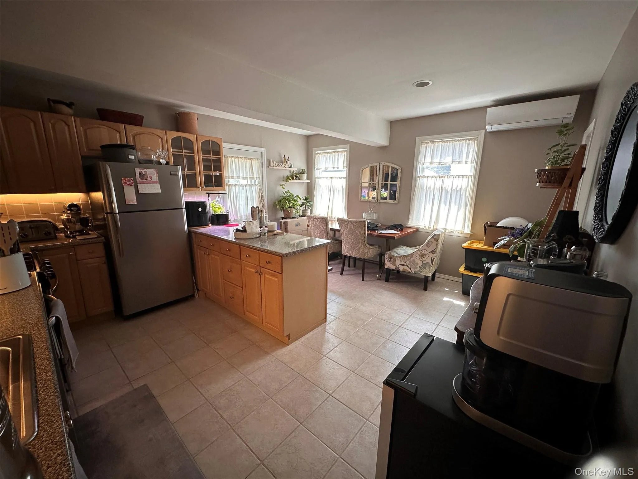 568 Irving Street, North Hempstead, NY, 3 Bedrooms Bedrooms, 9 Rooms Rooms,2 BathroomsBathrooms,Residential,For Rent,Irving,0,1004362 568 Irving Street, North Hempstead, NY, 3 Bedrooms Bedrooms, 9 Rooms Rooms,2 BathroomsBathrooms,Residential,For Rent,Irving,0,1004362