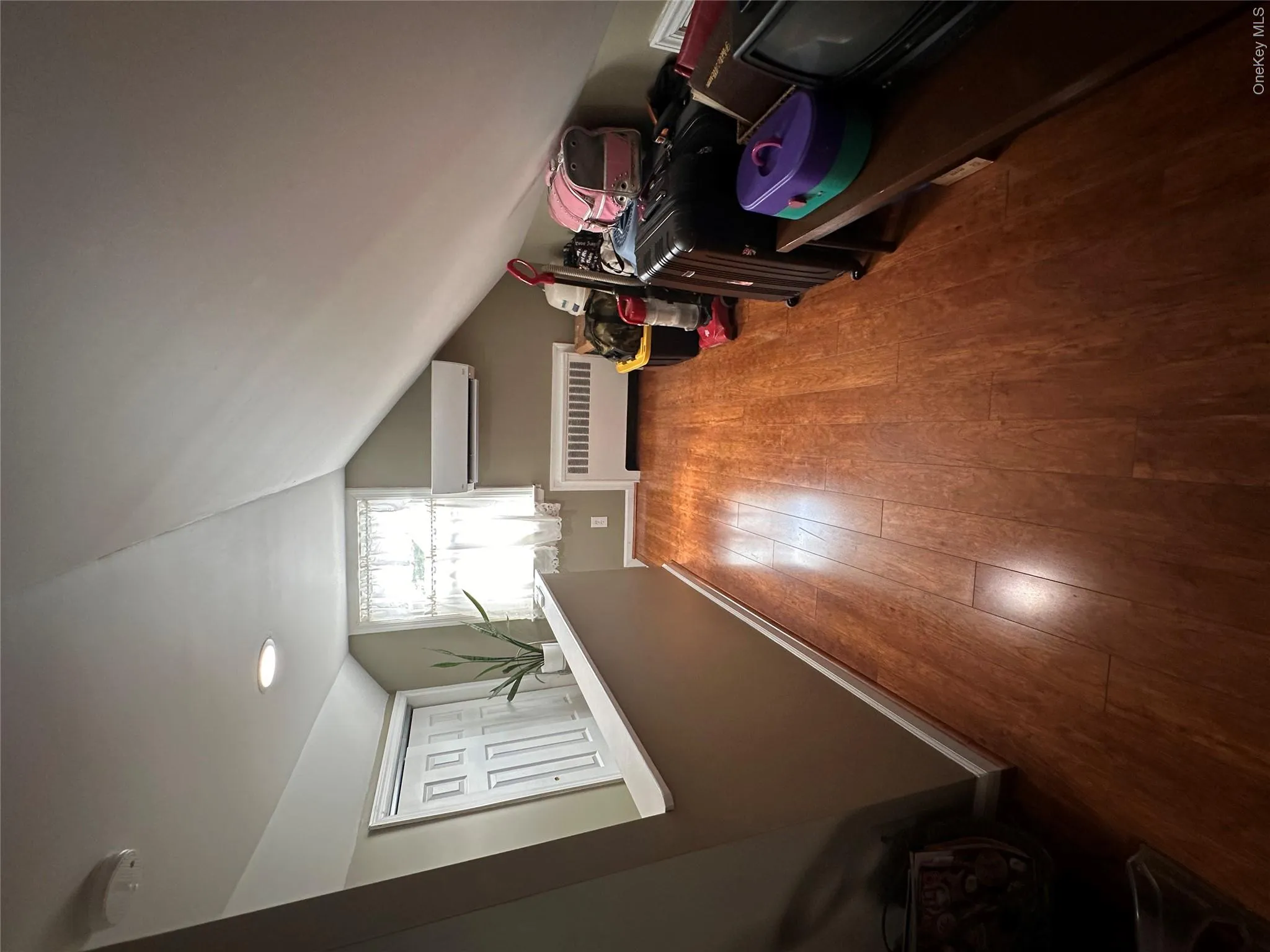 568 Irving Street, North Hempstead, NY, 3 Bedrooms Bedrooms, 9 Rooms Rooms,2 BathroomsBathrooms,Residential,For Rent,Irving,0,1004362 568 Irving Street, North Hempstead, NY, 3 Bedrooms Bedrooms, 9 Rooms Rooms,2 BathroomsBathrooms,Residential,For Rent,Irving,0,1004362