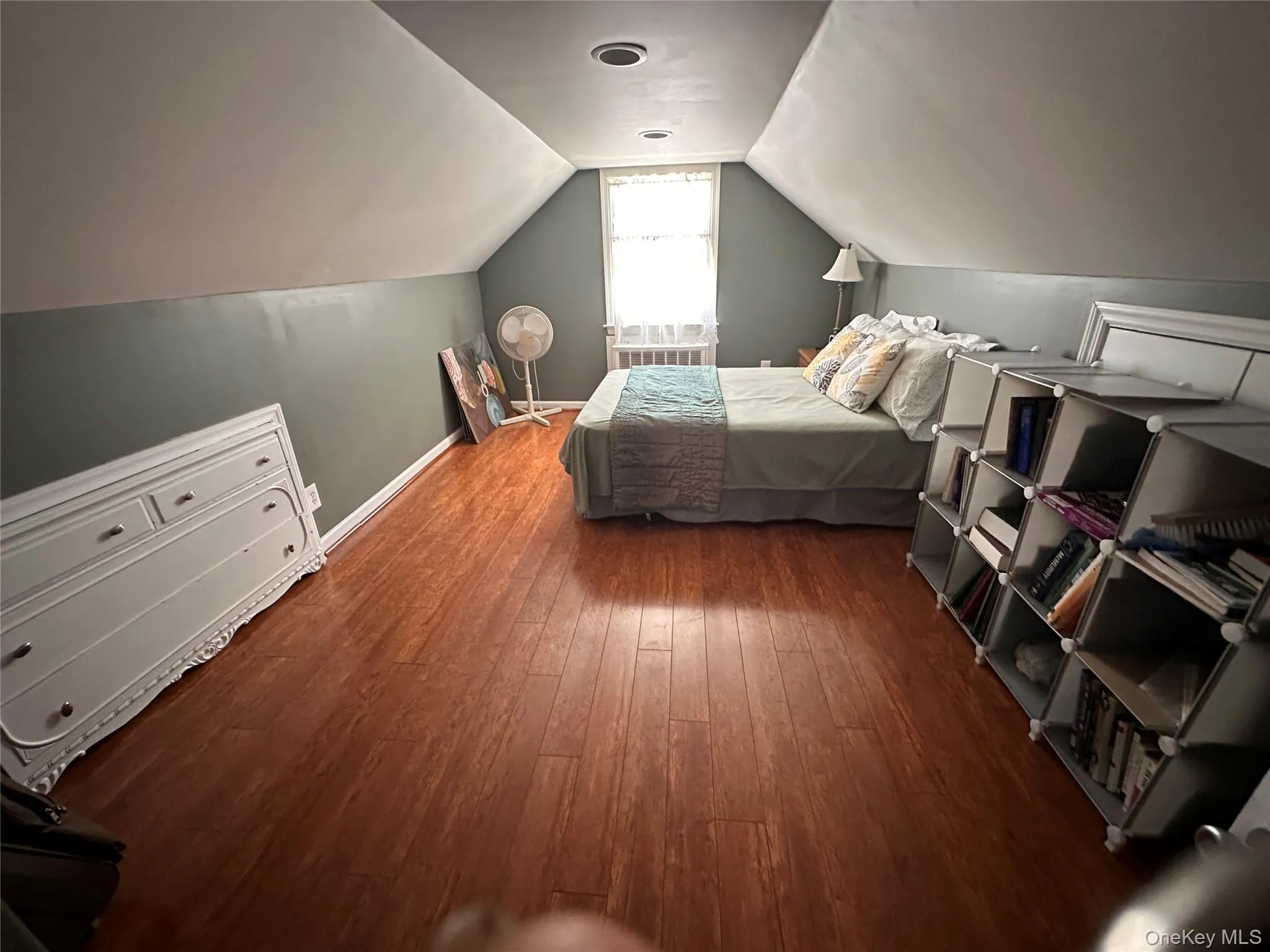 568 Irving Street, North Hempstead, NY, 3 Bedrooms Bedrooms, 9 Rooms Rooms,2 BathroomsBathrooms,Residential,For Rent,Irving,0,1004362 568 Irving Street, North Hempstead, NY, 3 Bedrooms Bedrooms, 9 Rooms Rooms,2 BathroomsBathrooms,Residential,For Rent,Irving,0,1004362