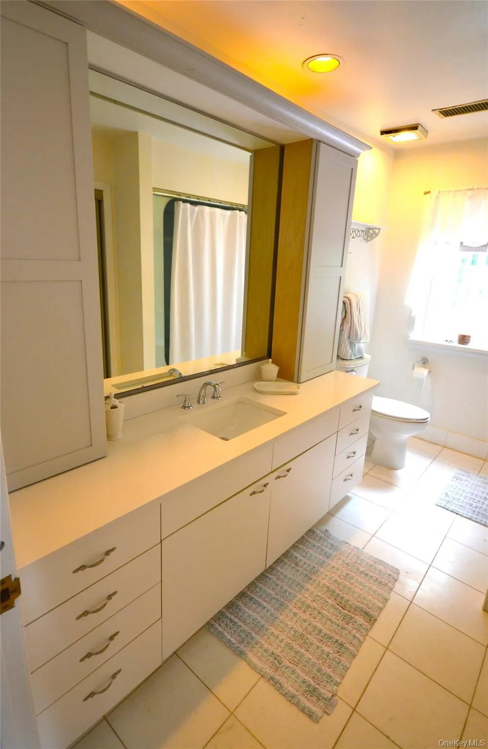 Second floor hall bath with new sink, cabinet's and counter top. Second floor hall bath with new sink, cabinet's and counter top.