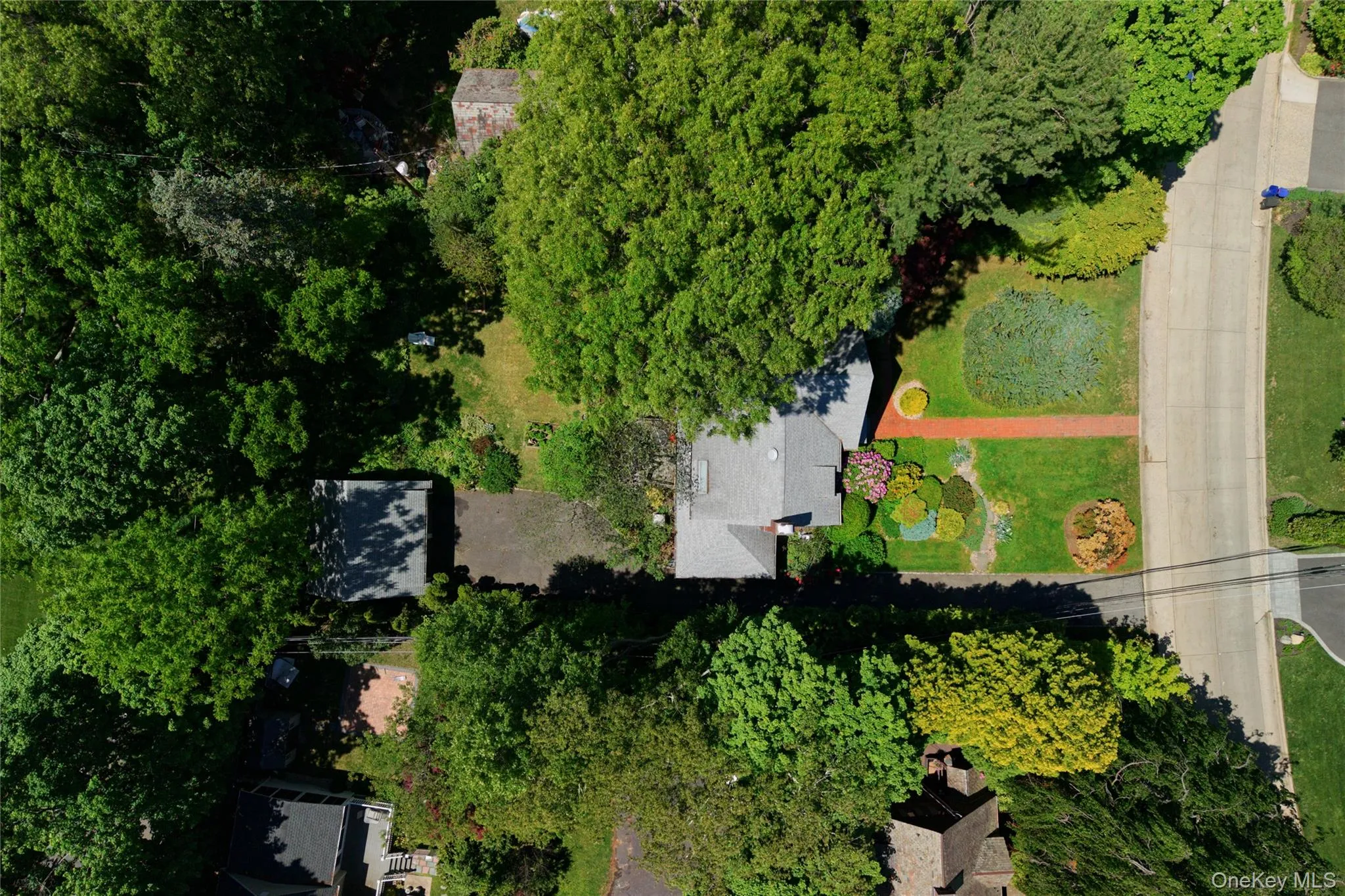 10 Crescent Road, North Hempstead, NY, 4 Bedrooms Bedrooms, 8 Rooms Rooms,2 BathroomsBathrooms,Residential,For Rent,Crescent,0,1004366 10 Crescent Road, North Hempstead, NY, 4 Bedrooms Bedrooms, 8 Rooms Rooms,2 BathroomsBathrooms,Residential,For Rent,Crescent,0,1004366