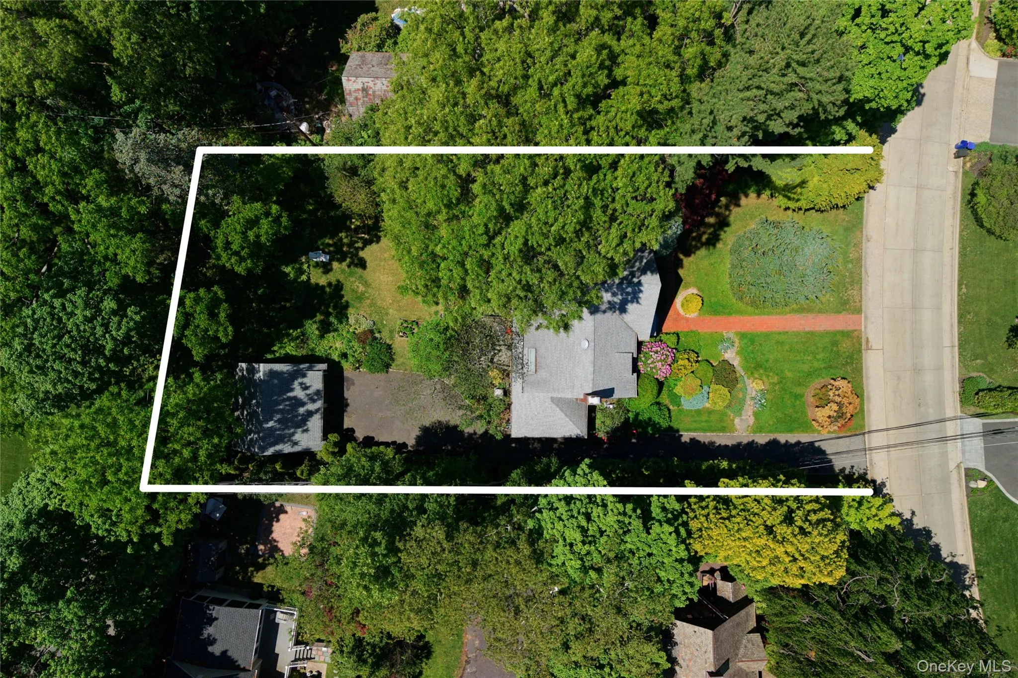 10 Crescent Road, North Hempstead, NY, 4 Bedrooms Bedrooms, 8 Rooms Rooms,2 BathroomsBathrooms,Residential,For Rent,Crescent,0,1004366 10 Crescent Road, North Hempstead, NY, 4 Bedrooms Bedrooms, 8 Rooms Rooms,2 BathroomsBathrooms,Residential,For Rent,Crescent,0,1004366