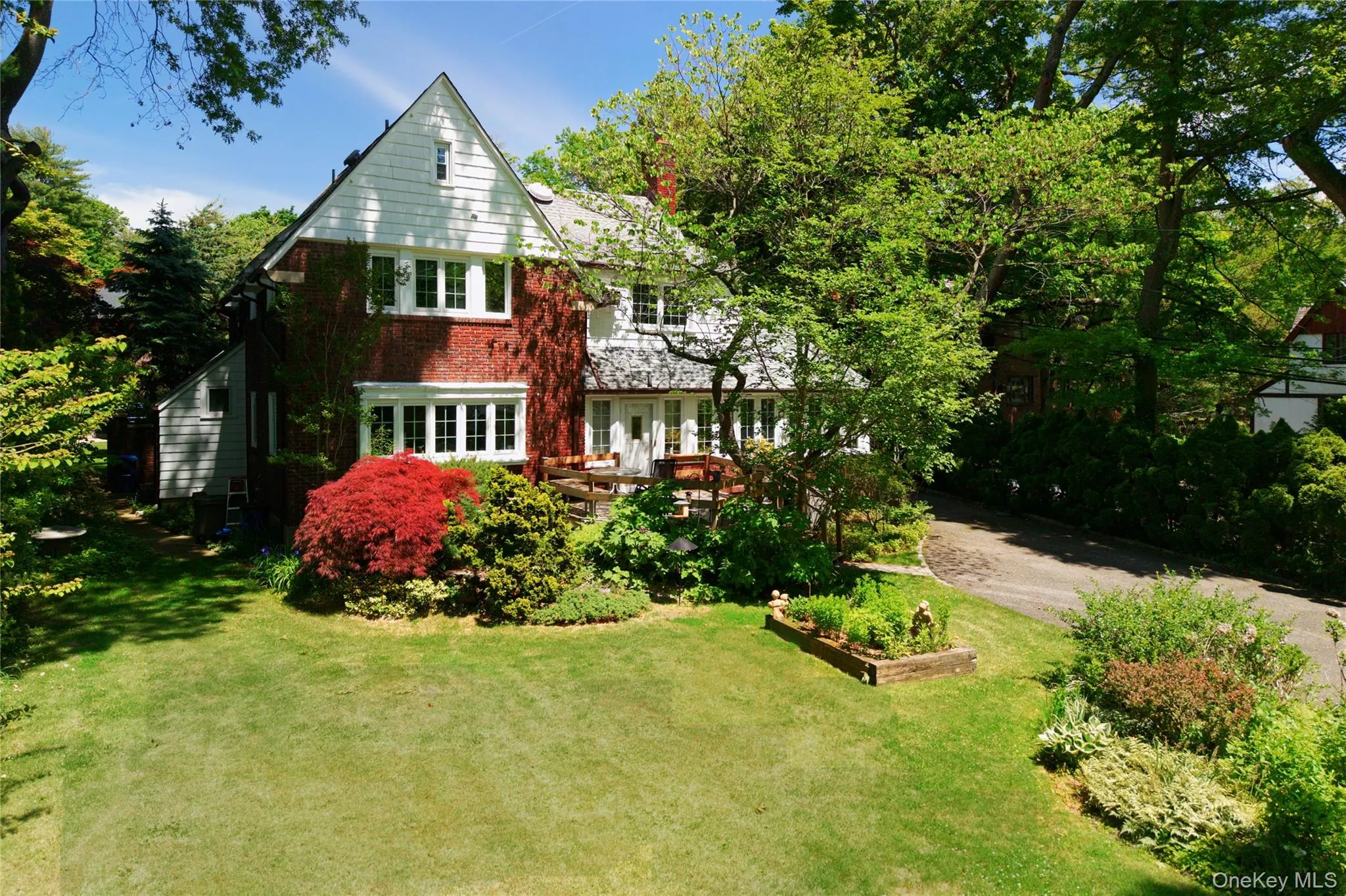 10 Crescent Road, North Hempstead, NY, 4 Bedrooms Bedrooms, 8 Rooms Rooms,2 BathroomsBathrooms,Residential,For Rent,Crescent,0,1004366 10 Crescent Road, North Hempstead, NY, 4 Bedrooms Bedrooms, 8 Rooms Rooms,2 BathroomsBathrooms,Residential,For Rent,Crescent,0,1004366