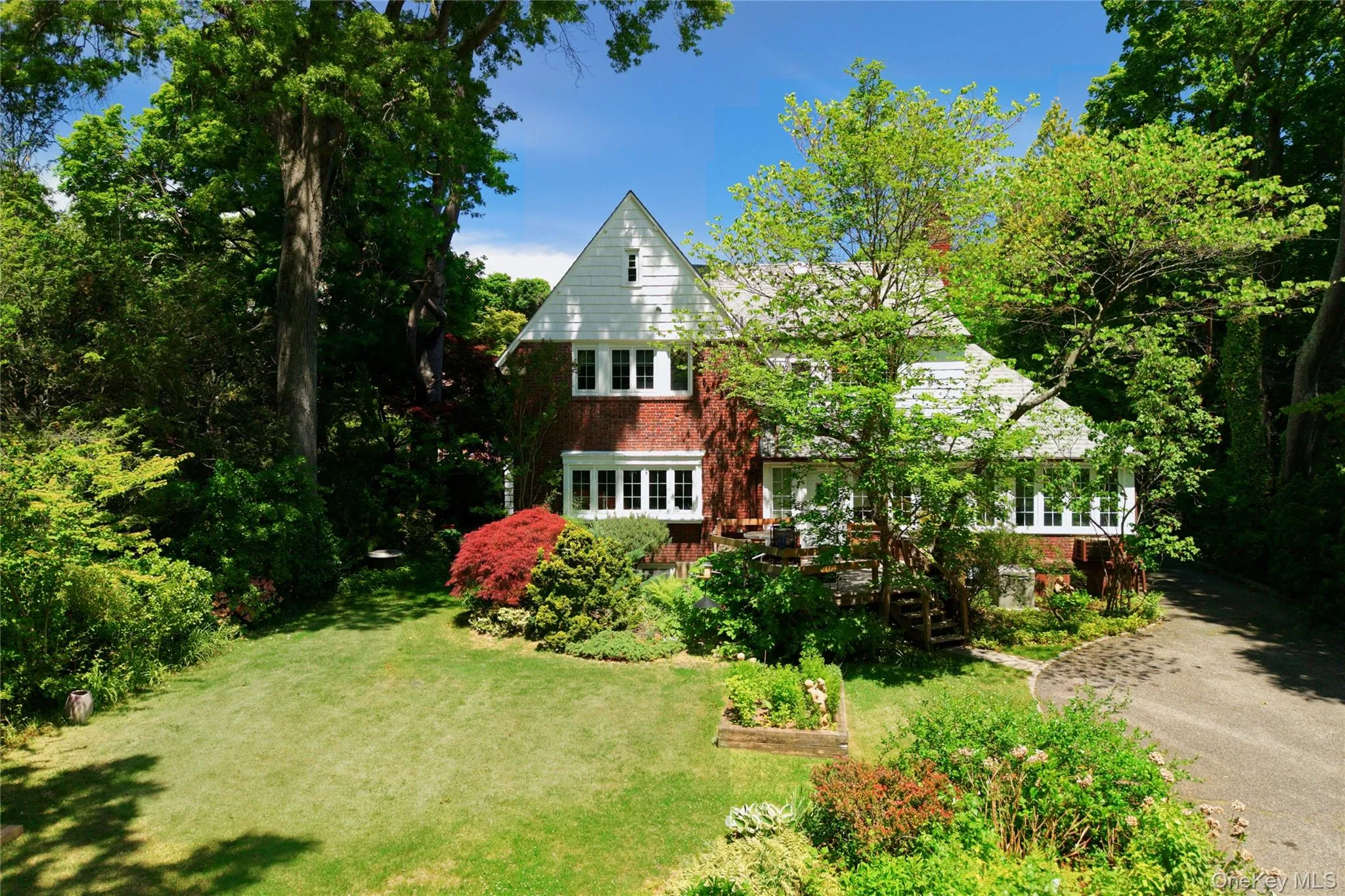 10 Crescent Road, North Hempstead, NY, 4 Bedrooms Bedrooms, 8 Rooms Rooms,2 BathroomsBathrooms,Residential,For Rent,Crescent,0,1004366 10 Crescent Road, North Hempstead, NY, 4 Bedrooms Bedrooms, 8 Rooms Rooms,2 BathroomsBathrooms,Residential,For Rent,Crescent,0,1004366