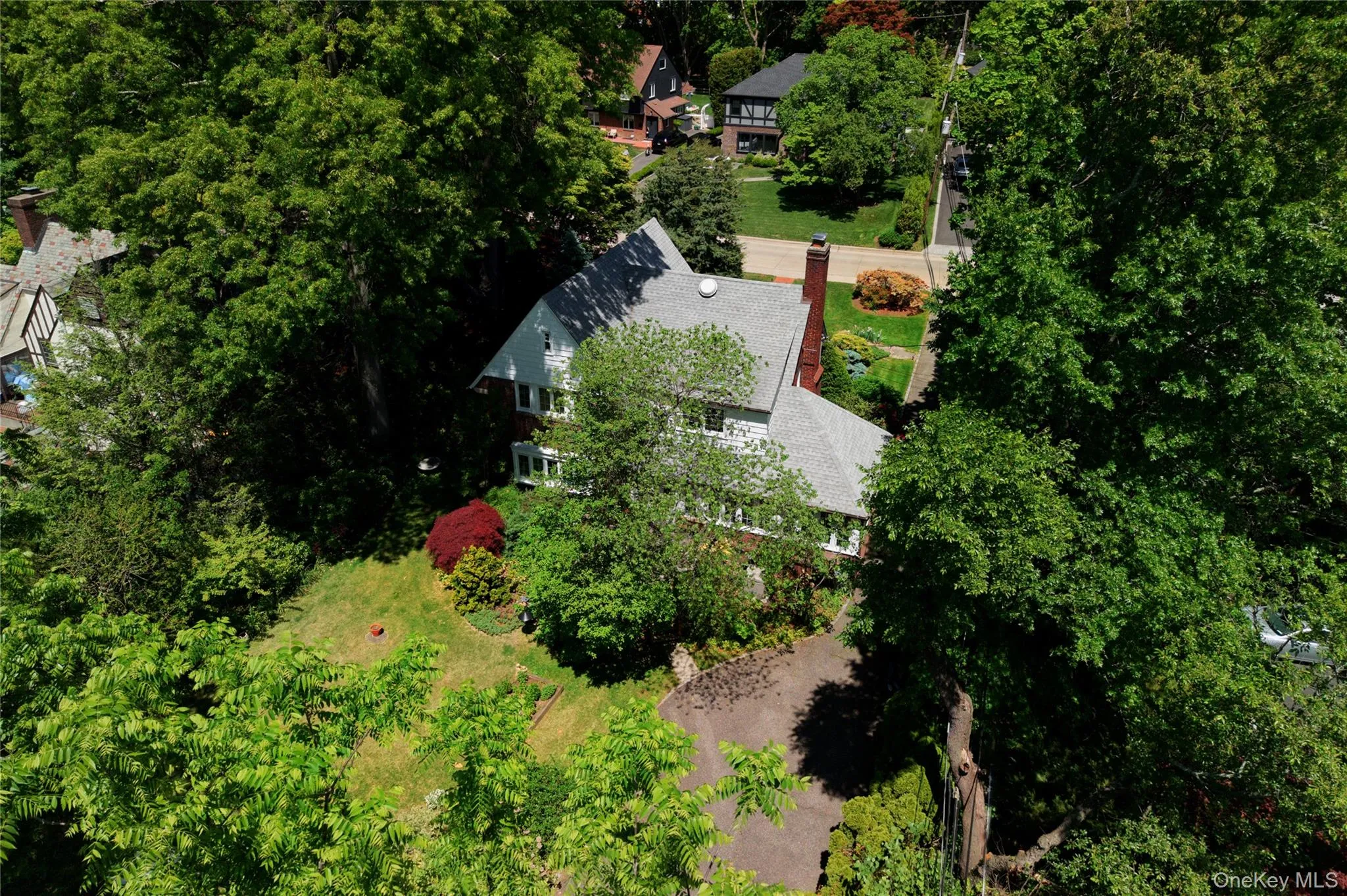 10 Crescent Road, North Hempstead, NY, 4 Bedrooms Bedrooms, 8 Rooms Rooms,2 BathroomsBathrooms,Residential,For Rent,Crescent,0,1004366 10 Crescent Road, North Hempstead, NY, 4 Bedrooms Bedrooms, 8 Rooms Rooms,2 BathroomsBathrooms,Residential,For Rent,Crescent,0,1004366