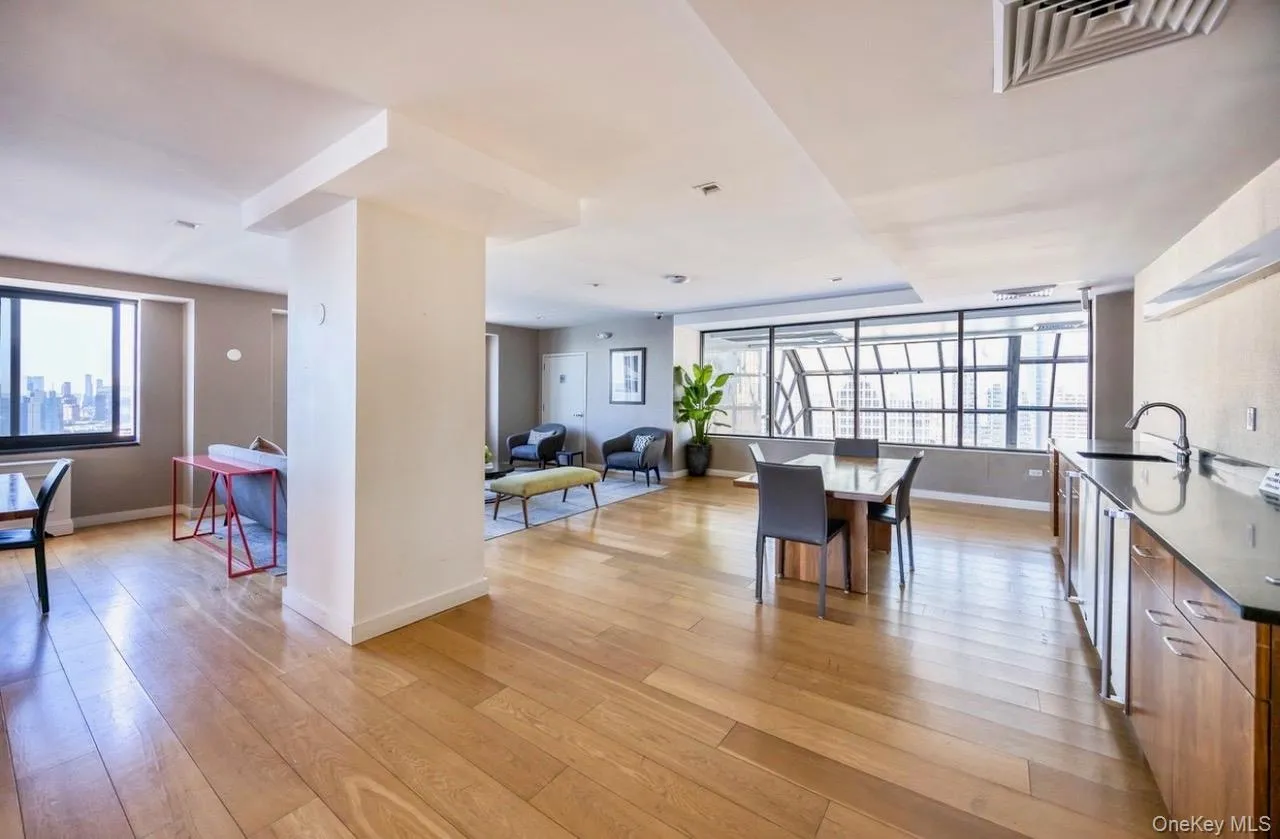 200 Rector Place, New York, NY, 2 Bedrooms Bedrooms, 6 Rooms Rooms,2 BathroomsBathrooms,Residential,For Rent,Rector,0,1004368 200 Rector Place, New York, NY, 2 Bedrooms Bedrooms, 6 Rooms Rooms,2 BathroomsBathrooms,Residential,For Rent,Rector,0,1004368