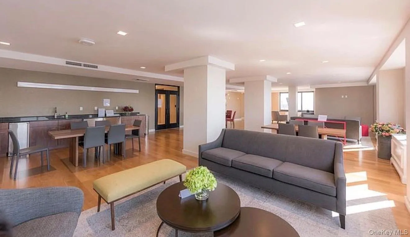 200 Rector Place, New York, NY, 2 Bedrooms Bedrooms, 6 Rooms Rooms,2 BathroomsBathrooms,Residential,For Rent,Rector,0,1004368 200 Rector Place, New York, NY, 2 Bedrooms Bedrooms, 6 Rooms Rooms,2 BathroomsBathrooms,Residential,For Rent,Rector,0,1004368