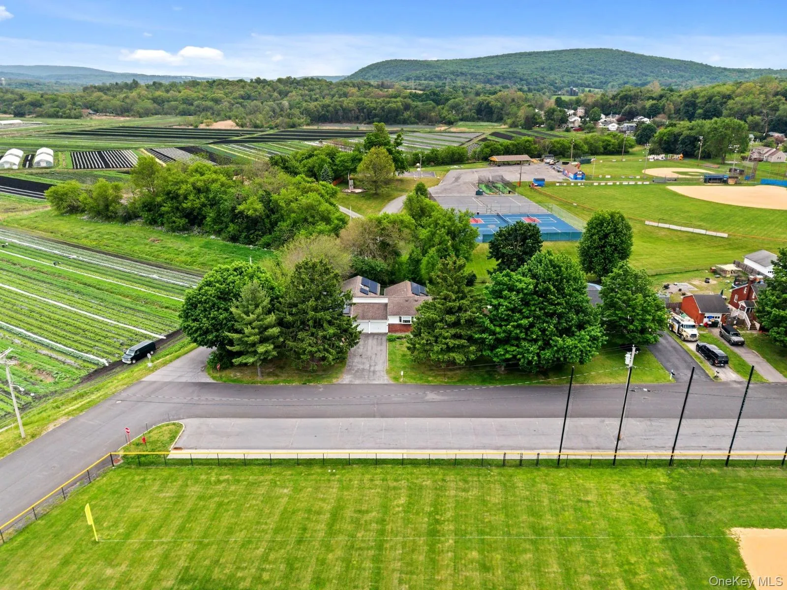 24 Walnut Street, Chester Town, NY, 4 Bedrooms Bedrooms, 9 Rooms Rooms,2 BathroomsBathrooms,Residential,For Rent,Walnut,0,1004369 24 Walnut Street, Chester Town, NY, 4 Bedrooms Bedrooms, 9 Rooms Rooms,2 BathroomsBathrooms,Residential,For Rent,Walnut,0,1004369