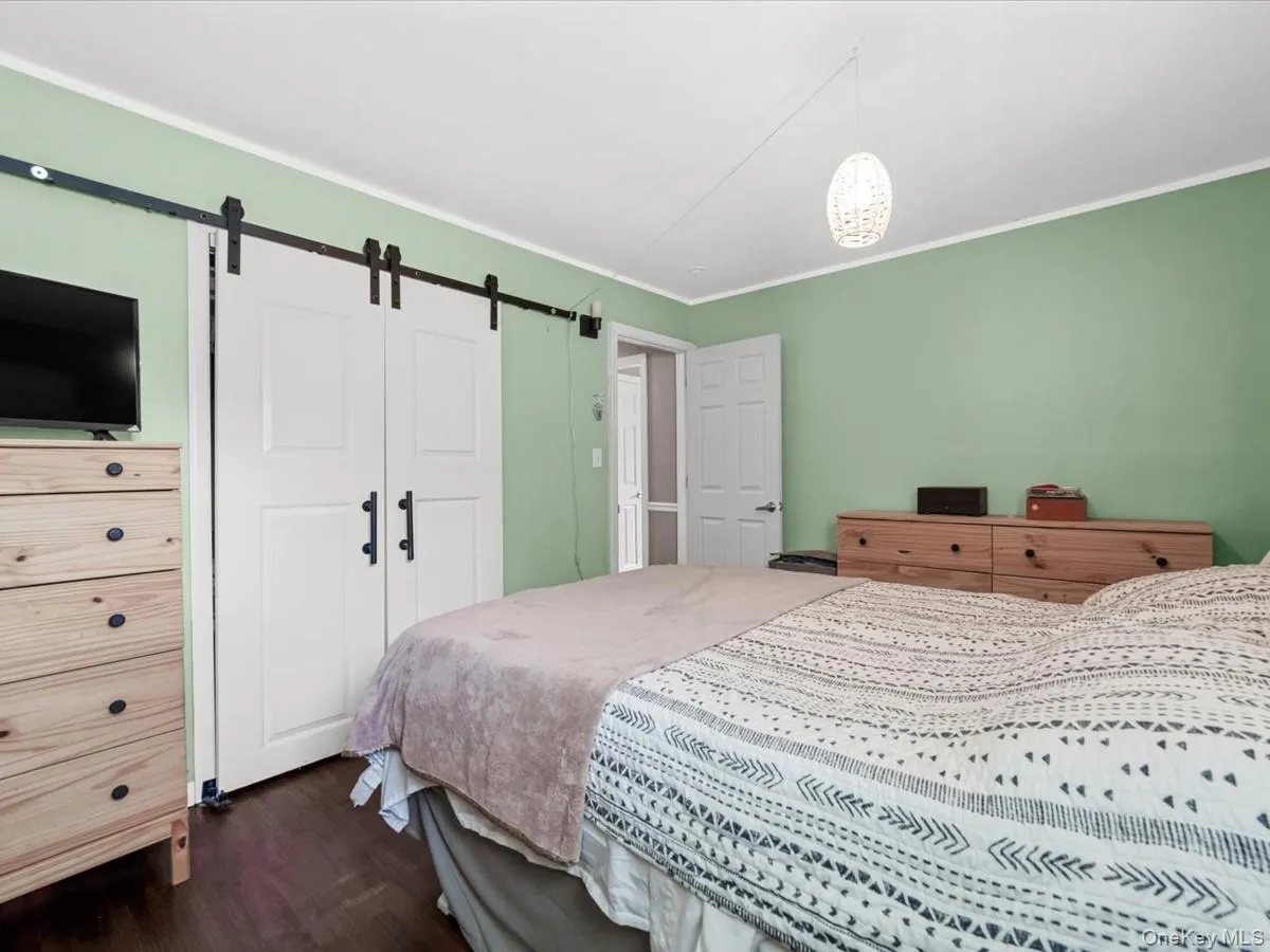 52 Larry Road, Brookhaven, NY, 3 Bedrooms Bedrooms, 5 Rooms Rooms,1 BathroomBathrooms,Residential,For Rent,Larry,0,1004371 52 Larry Road, Brookhaven, NY, 3 Bedrooms Bedrooms, 5 Rooms Rooms,1 BathroomBathrooms,Residential,For Rent,Larry,0,1004371