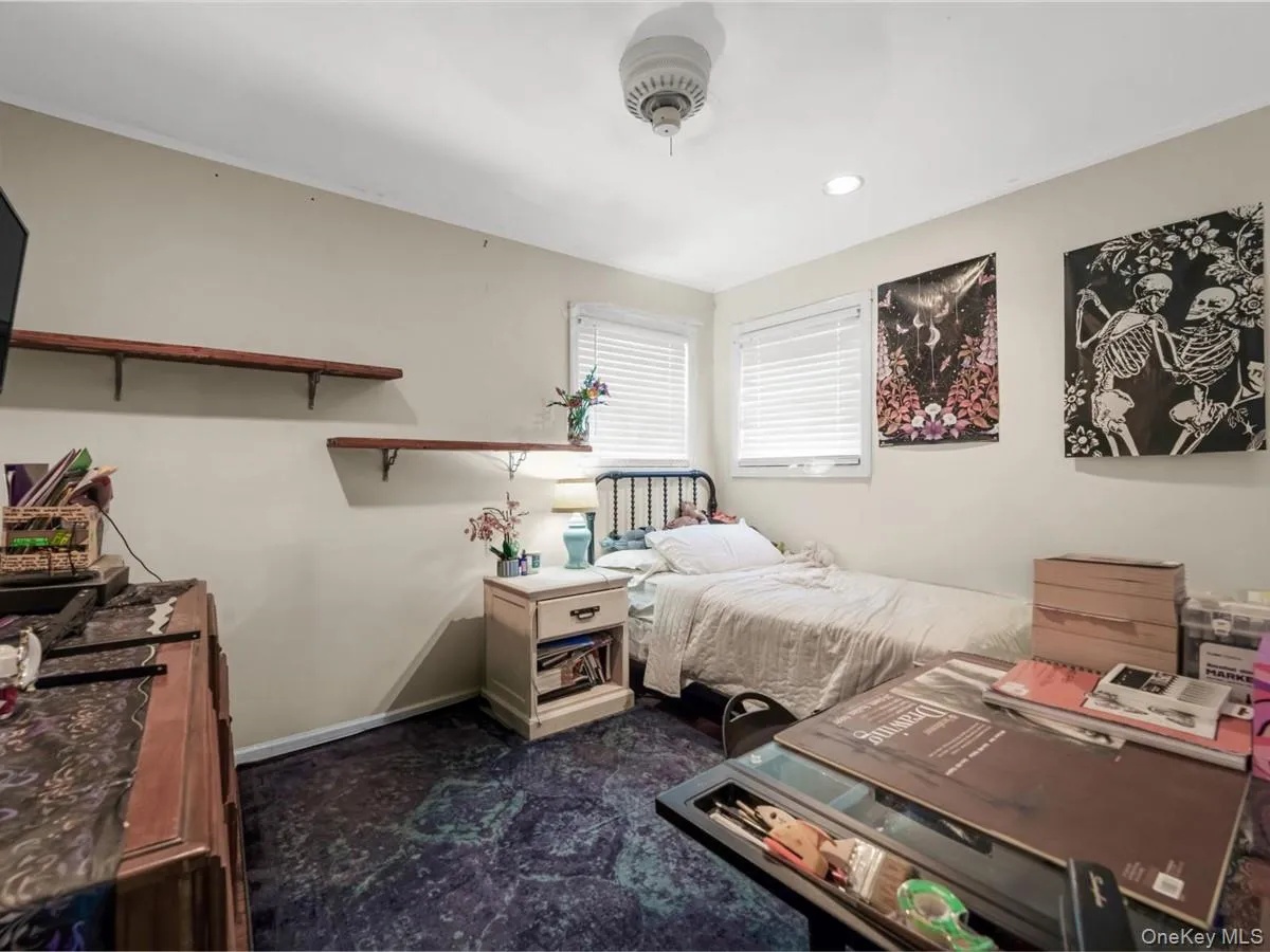 52 Larry Road, Brookhaven, NY, 3 Bedrooms Bedrooms, 5 Rooms Rooms,1 BathroomBathrooms,Residential,For Rent,Larry,0,1004371 52 Larry Road, Brookhaven, NY, 3 Bedrooms Bedrooms, 5 Rooms Rooms,1 BathroomBathrooms,Residential,For Rent,Larry,0,1004371