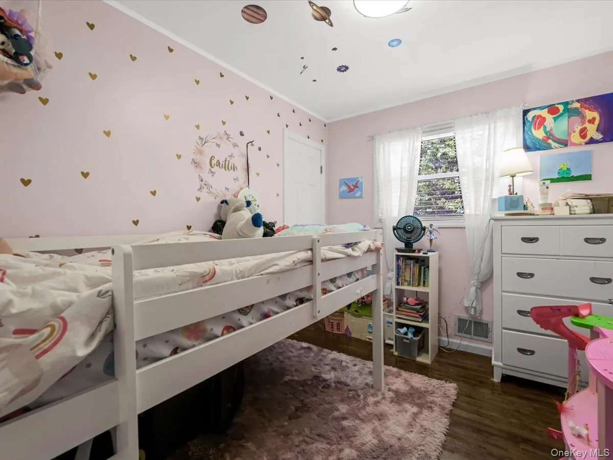 52 Larry Road, Brookhaven, NY, 3 Bedrooms Bedrooms, 5 Rooms Rooms,1 BathroomBathrooms,Residential,For Rent,Larry,0,1004371 52 Larry Road, Brookhaven, NY, 3 Bedrooms Bedrooms, 5 Rooms Rooms,1 BathroomBathrooms,Residential,For Rent,Larry,0,1004371