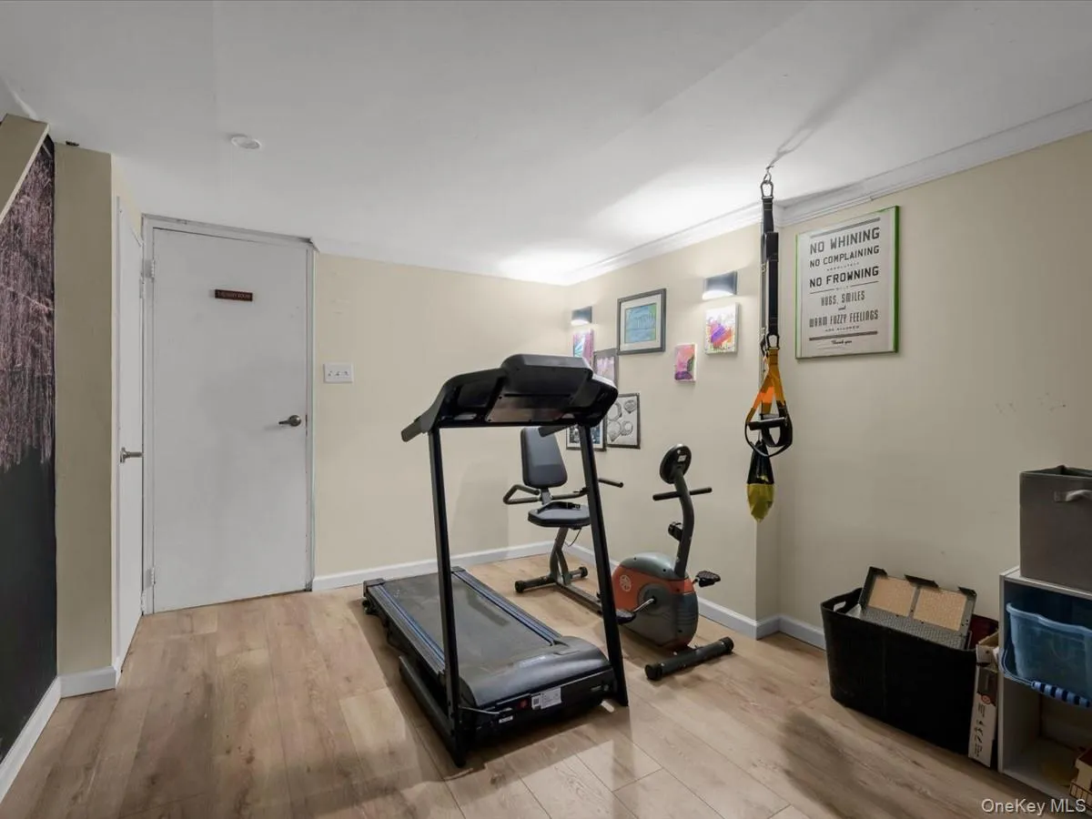 52 Larry Road, Brookhaven, NY, 3 Bedrooms Bedrooms, 5 Rooms Rooms,1 BathroomBathrooms,Residential,For Rent,Larry,0,1004371 52 Larry Road, Brookhaven, NY, 3 Bedrooms Bedrooms, 5 Rooms Rooms,1 BathroomBathrooms,Residential,For Rent,Larry,0,1004371